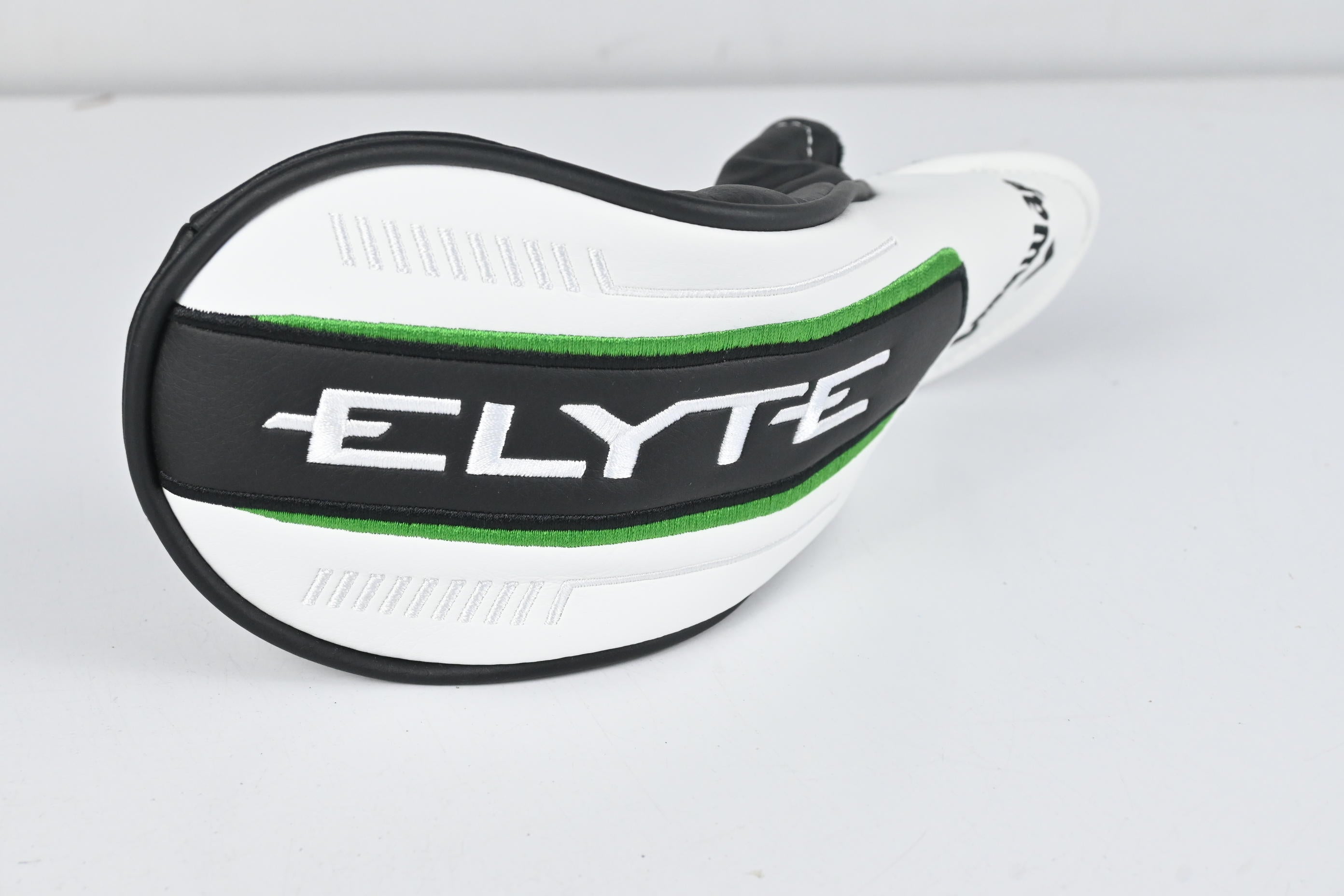 Callaway Elyte #4 Hybrid / 22 Degree / Regular Flex Denali Charcoal 60 Shaft
