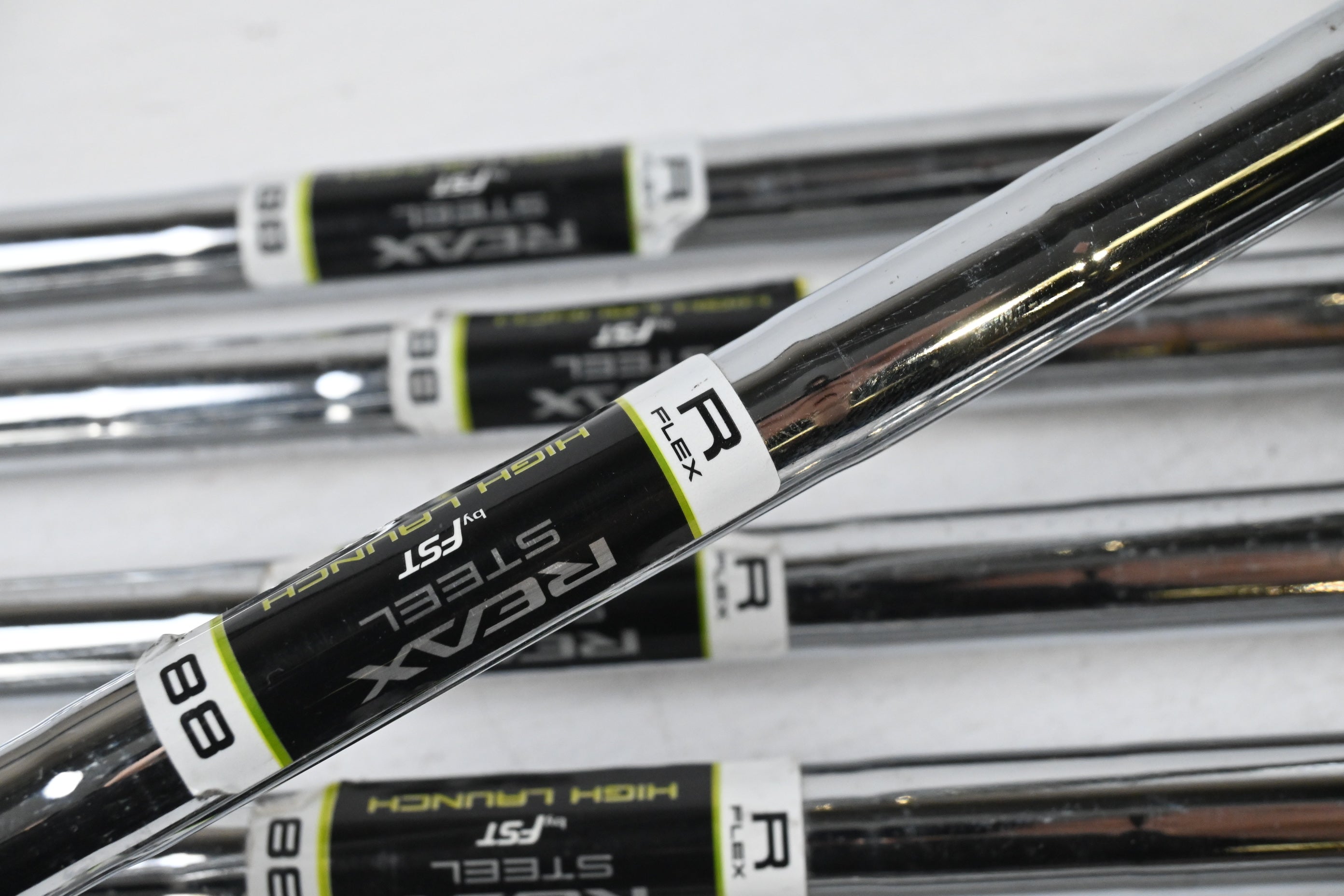 Taylormade M2 2017 Irons / 5-PW+SW / Regular Flex Reax Steel 88 Shafts