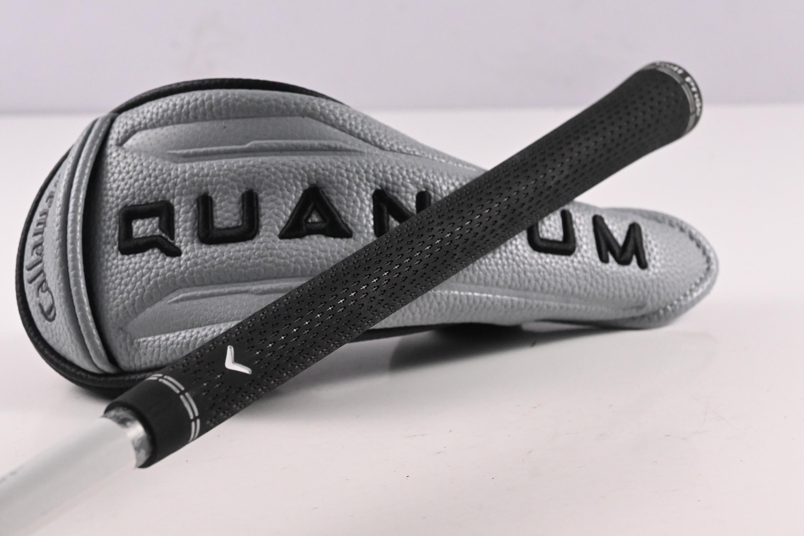 Callaway Quantum Max OS #4 Hybrid / 20 Degree / Stiff Flex Denali Frost 70 Shaft