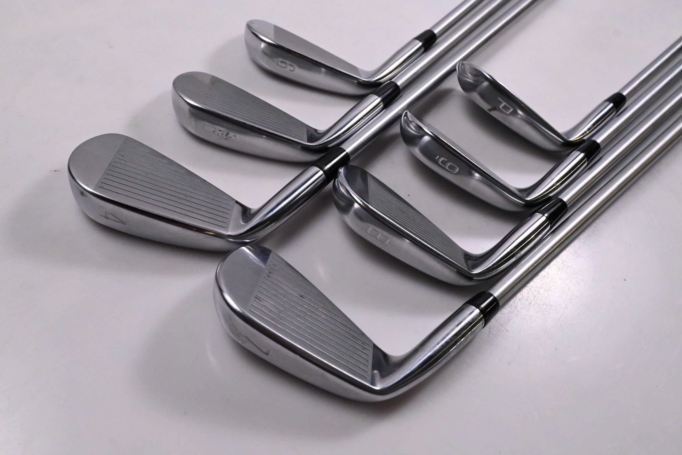 Mizuno Pro 243 Irons / 4-PW / X-Flex KBS Tour C-Taper 130