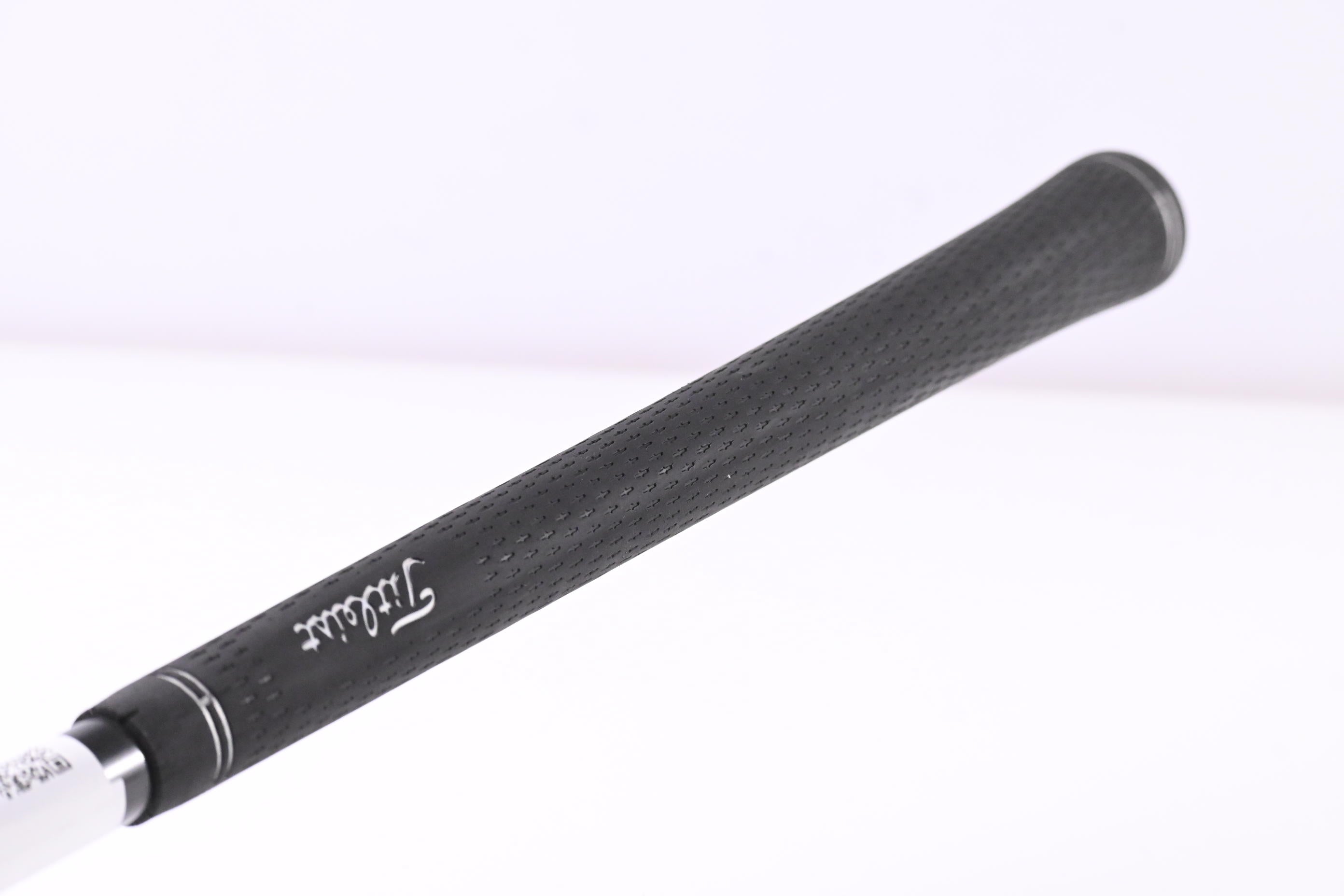 Titleist 909H #4 Hybrid / 21 Degree / Regular Flex Aldila VS 75 Shaft
