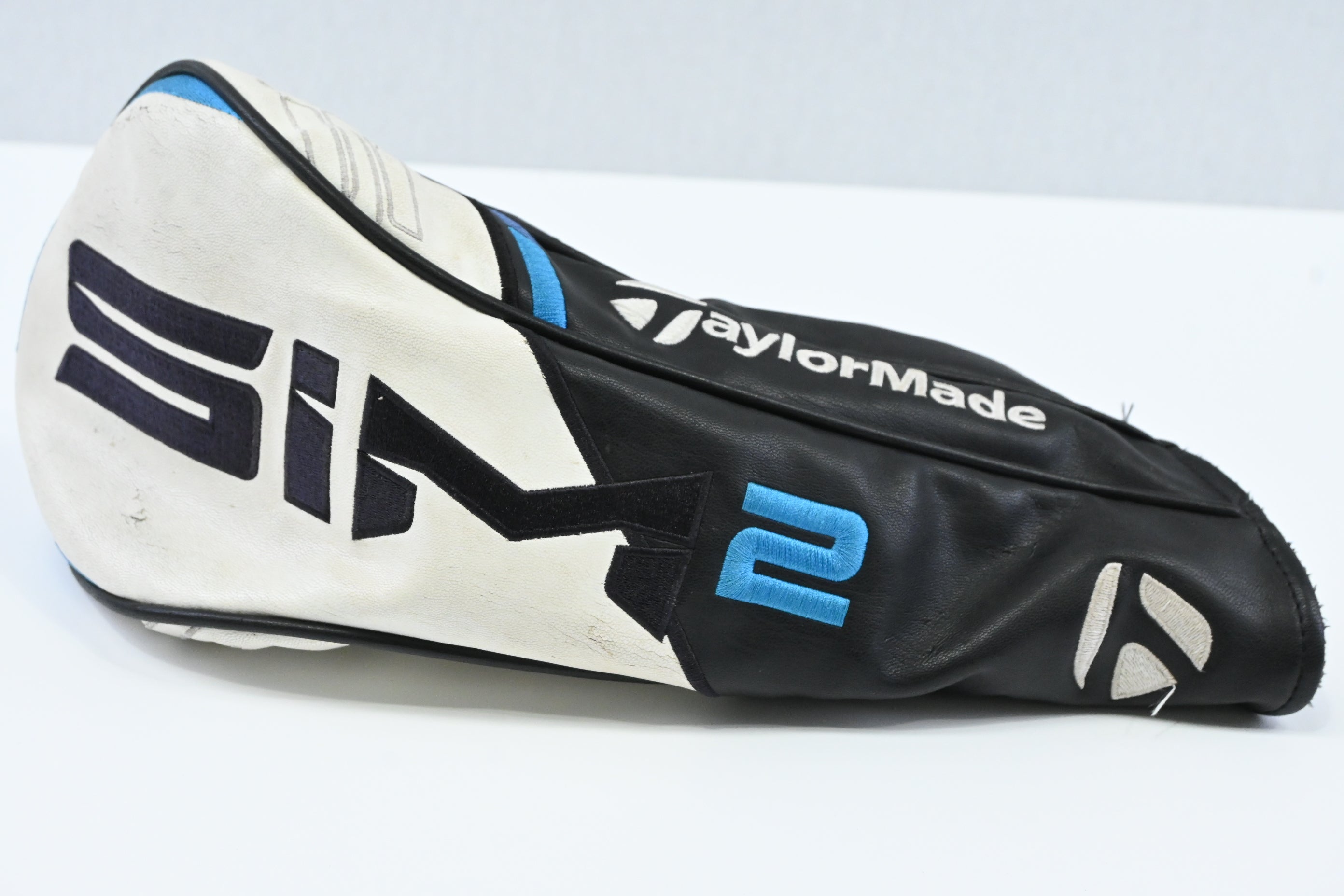 Left Hand Taylormade SIM2 Max Driver / 9 Degree / Regular Flex Speeder NX TCS 50