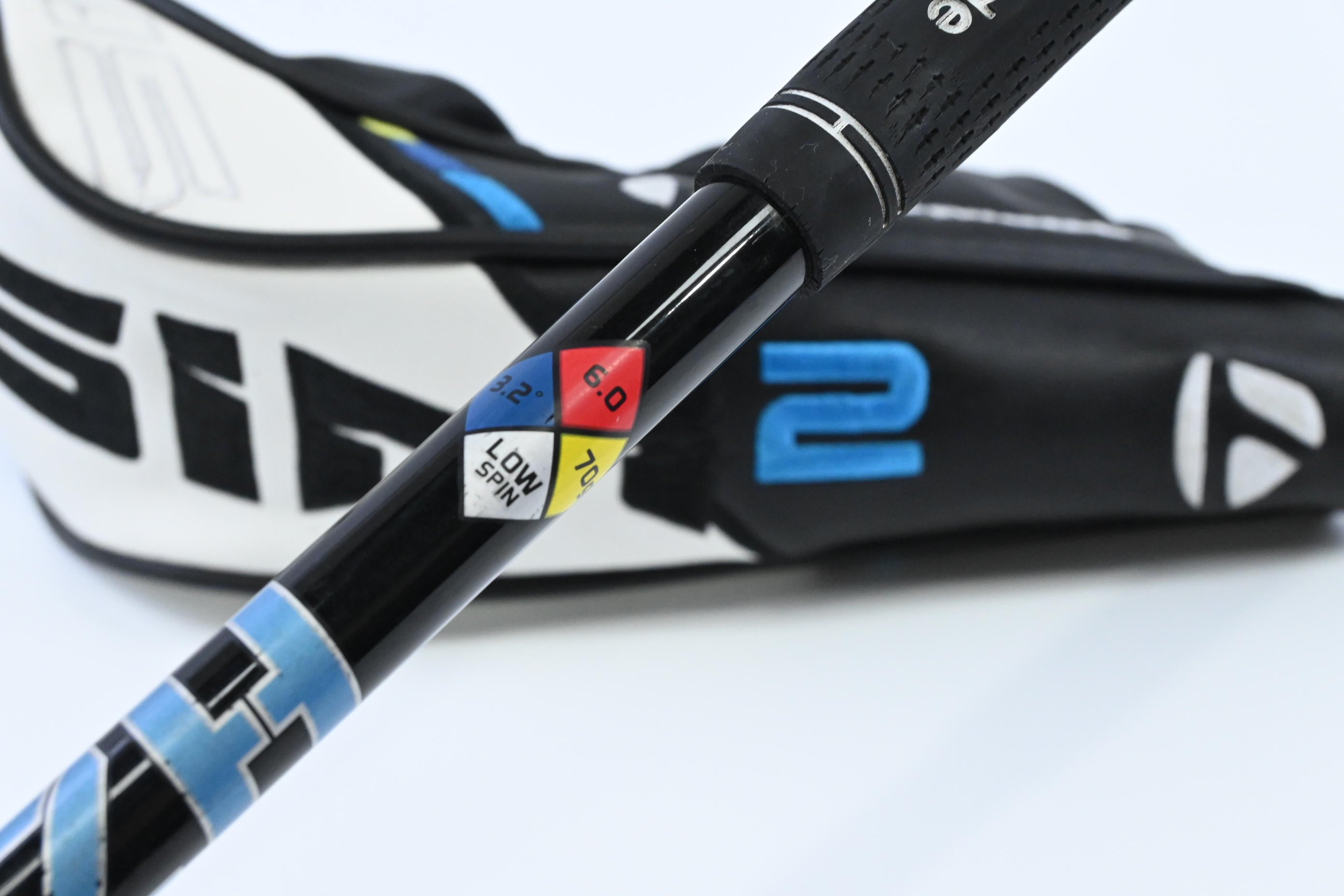 Taylormade SIM2 Ti #3 Wood / 15 Degree / Stiff Flex HZRDUS Smoke Blue RDX 70