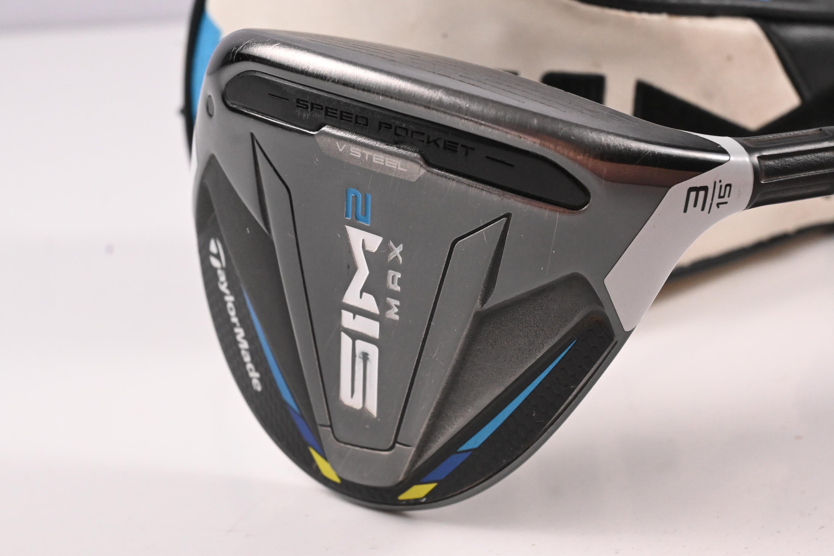 Taylormade SIM2 Max #3 Wood / 15 Degree / X-Flex Fujikura Atmos Orange 6 Shaft