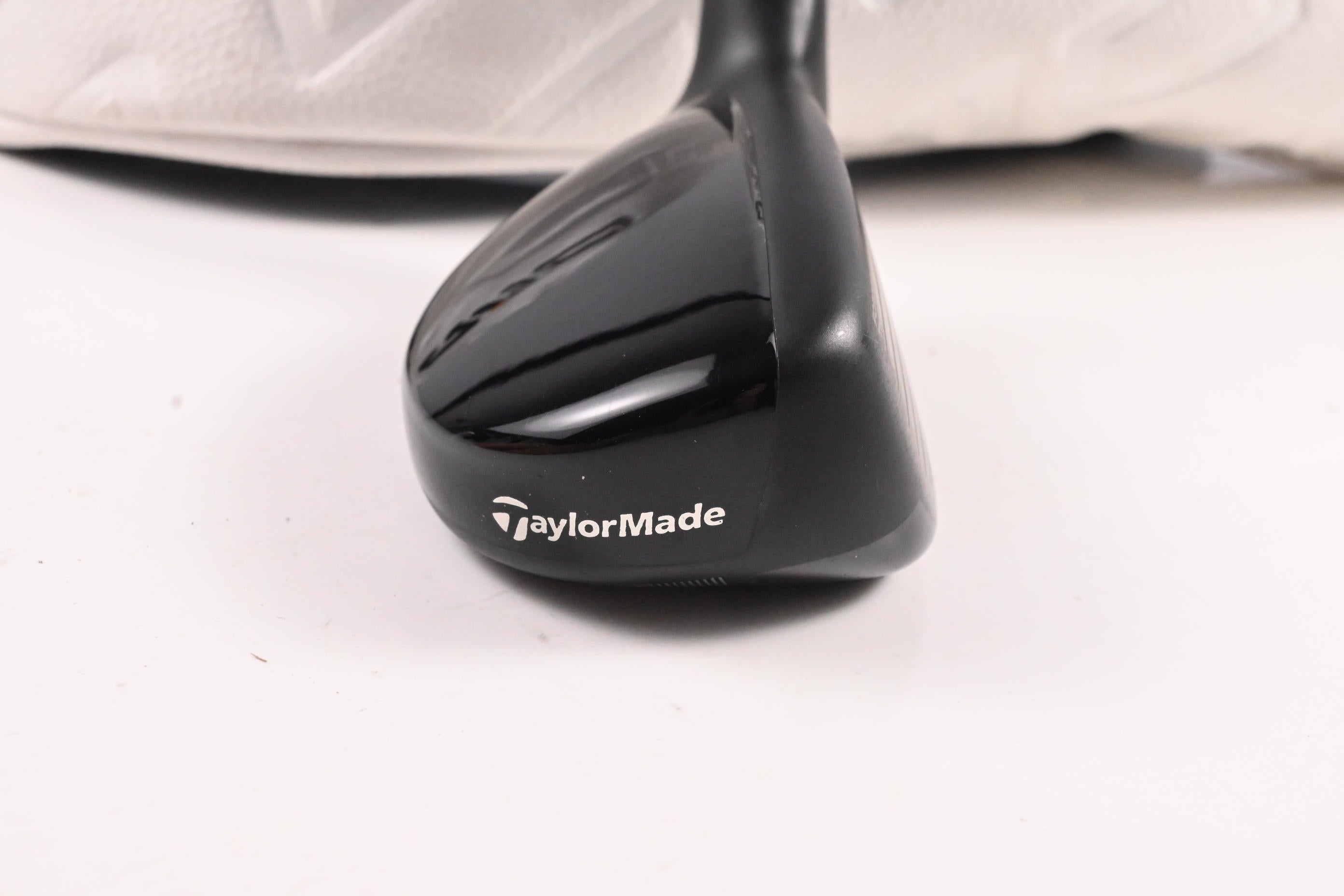 Taylormade Qi10 Tour #3 Hybrid / 19.5 Degree / X-Flex Ventus Velocore Blue 8