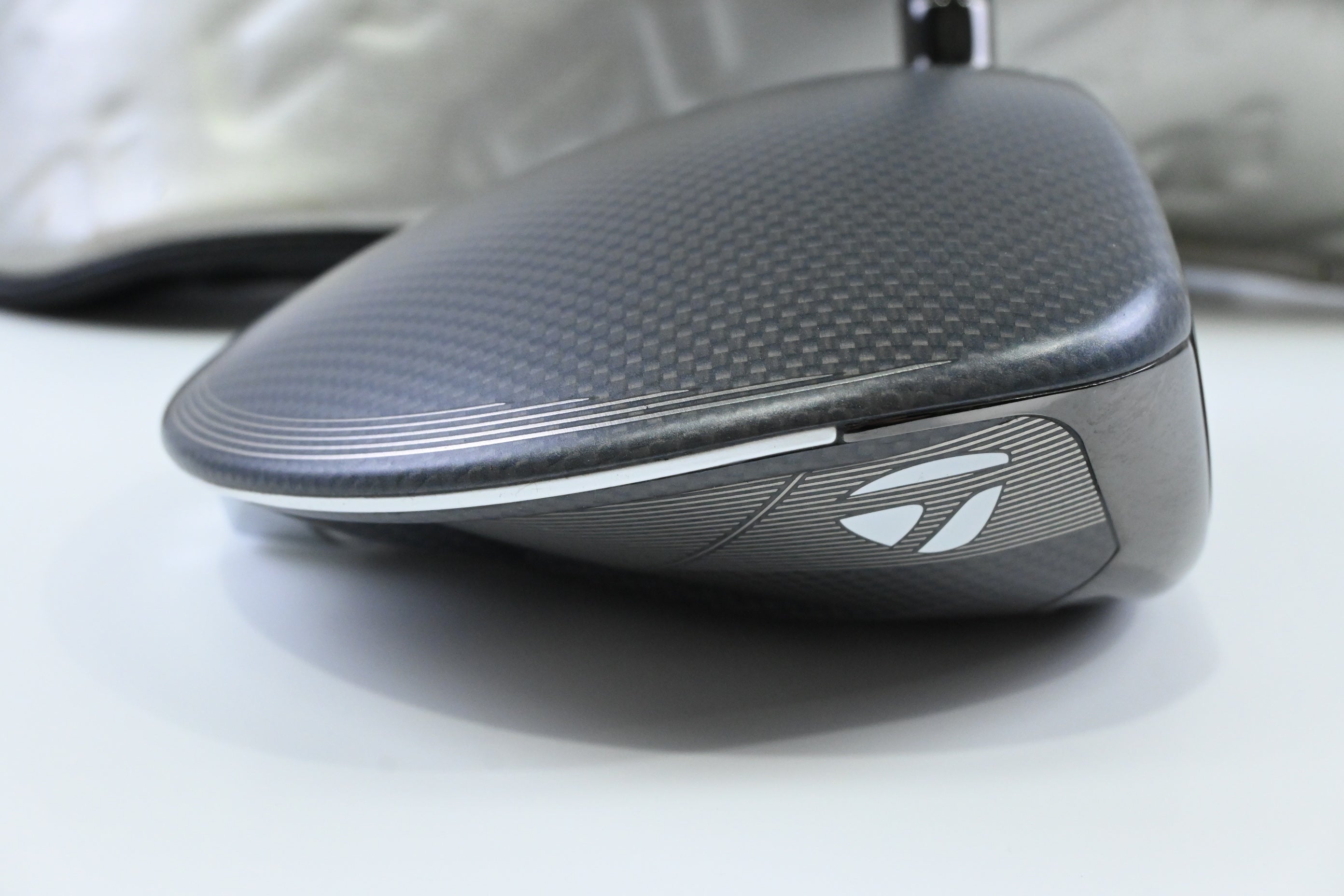 Taylormade Qi35 Max Lite Driver / 10.5 Degree / Stiff Flex Taylormade Reax Blue