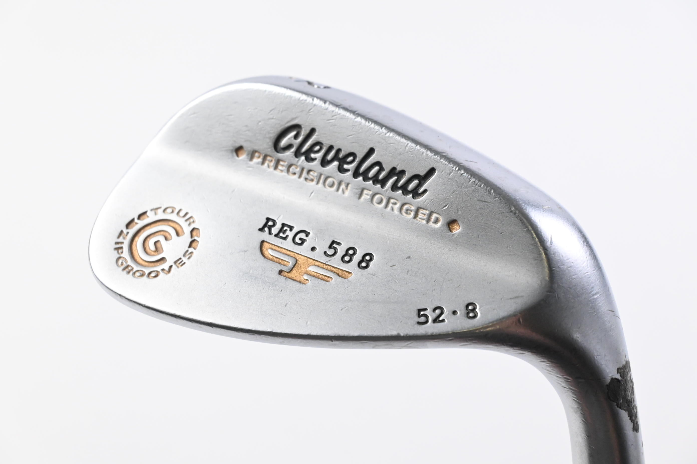 Cleveland 588 Precision Forged Gap Wedge / 52 Degree / Wedge Flex Tour Concept