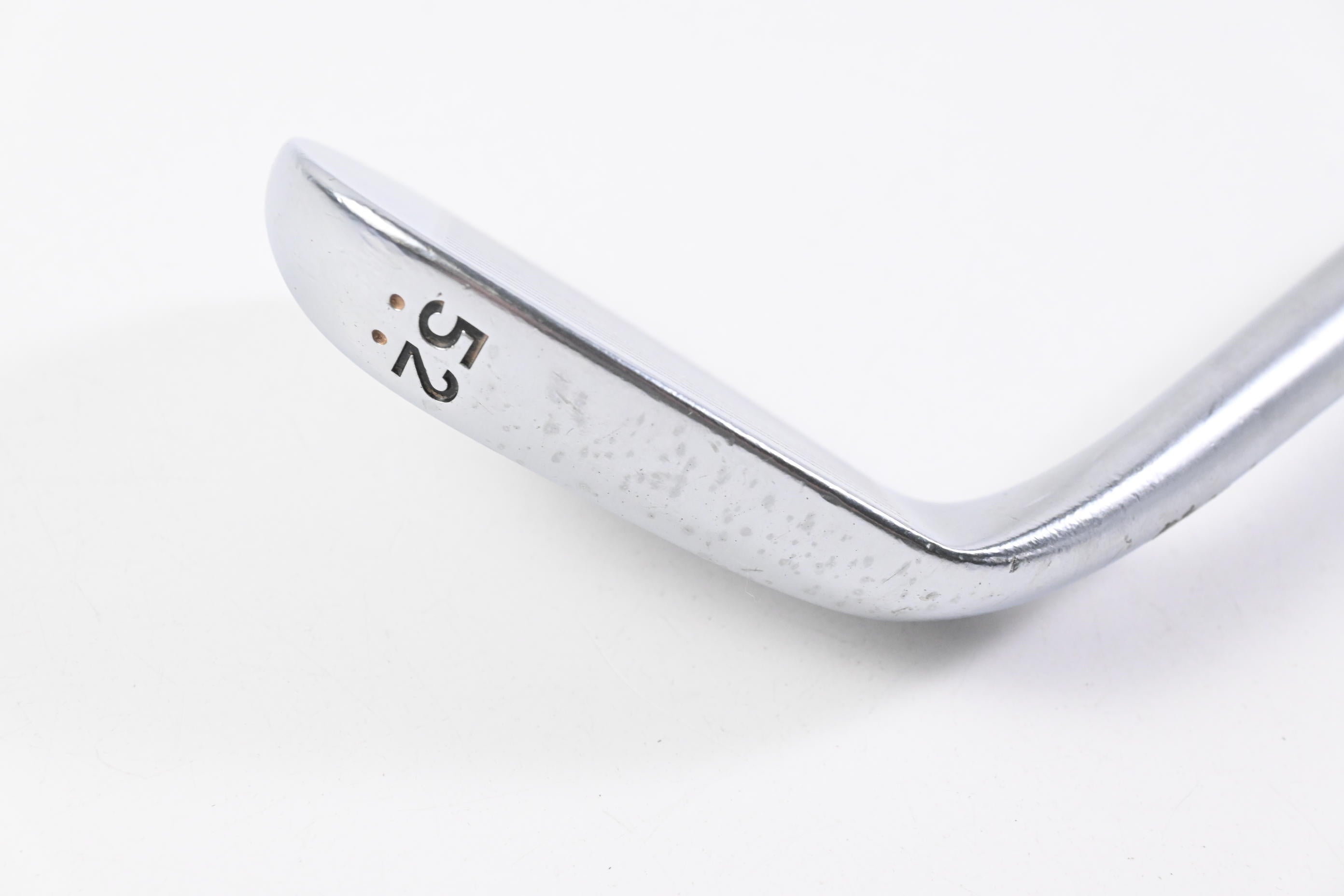 Cleveland 588 Precision Forged Gap Wedge / 52 Degree / Wedge Flex Tour Concept