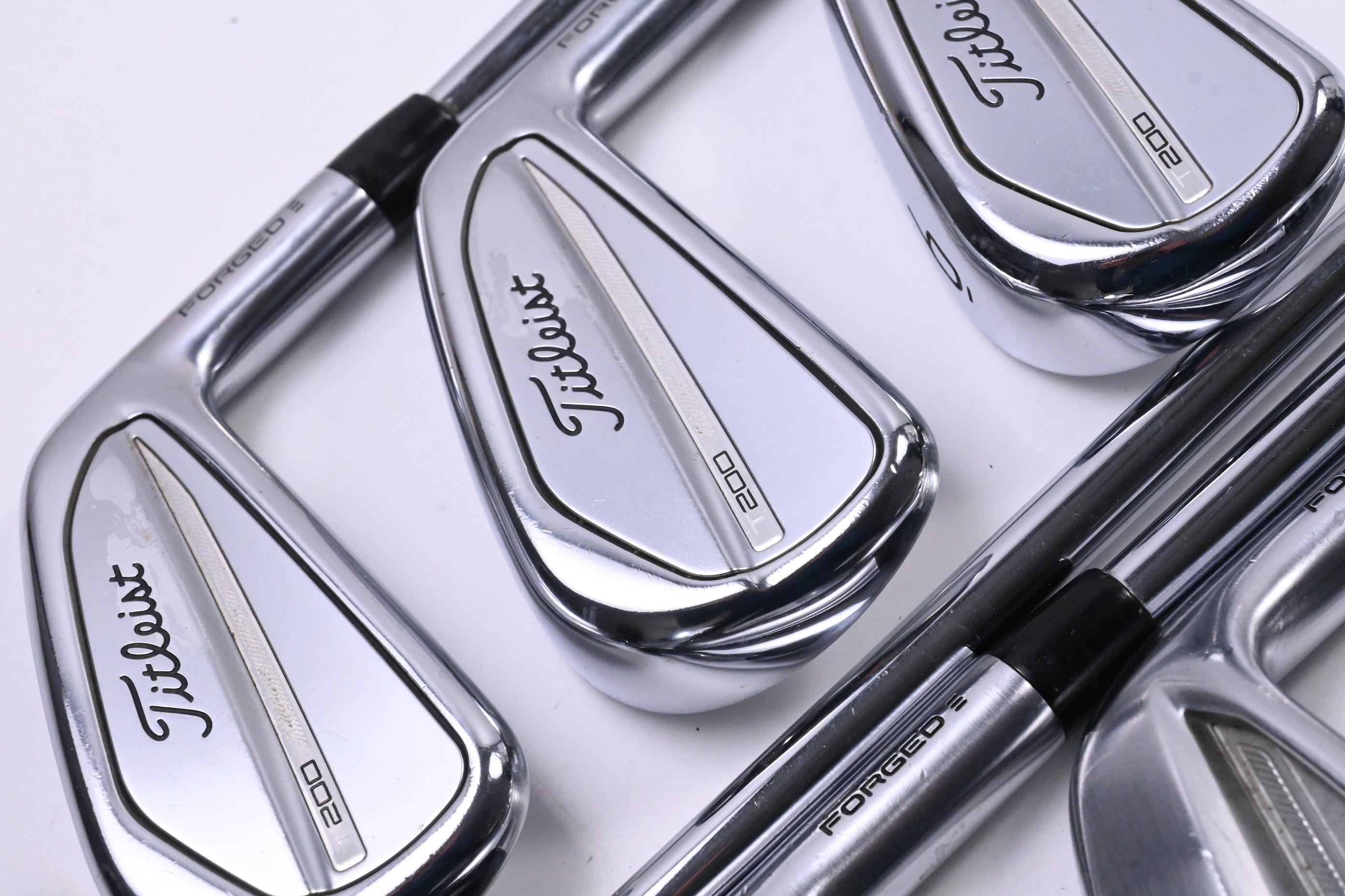 Titleist T100/T200 Combo 2023 Irons / 4-PW / Stiff Flex AMT Tour White S300