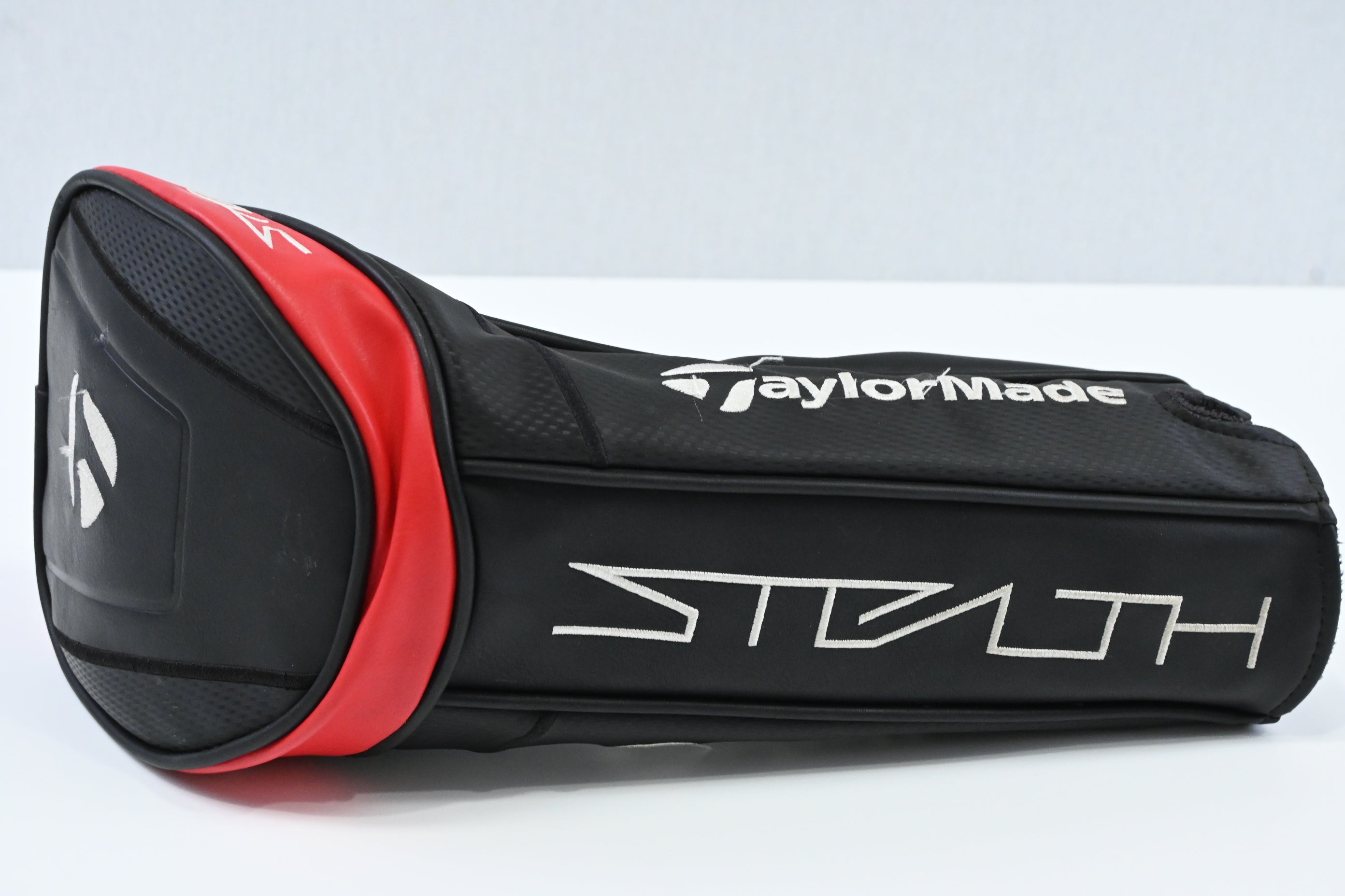 Taylormade Stealth Driver / 9 Degree / Stiff Flex Fujikura Ventus Red 5 Shaft