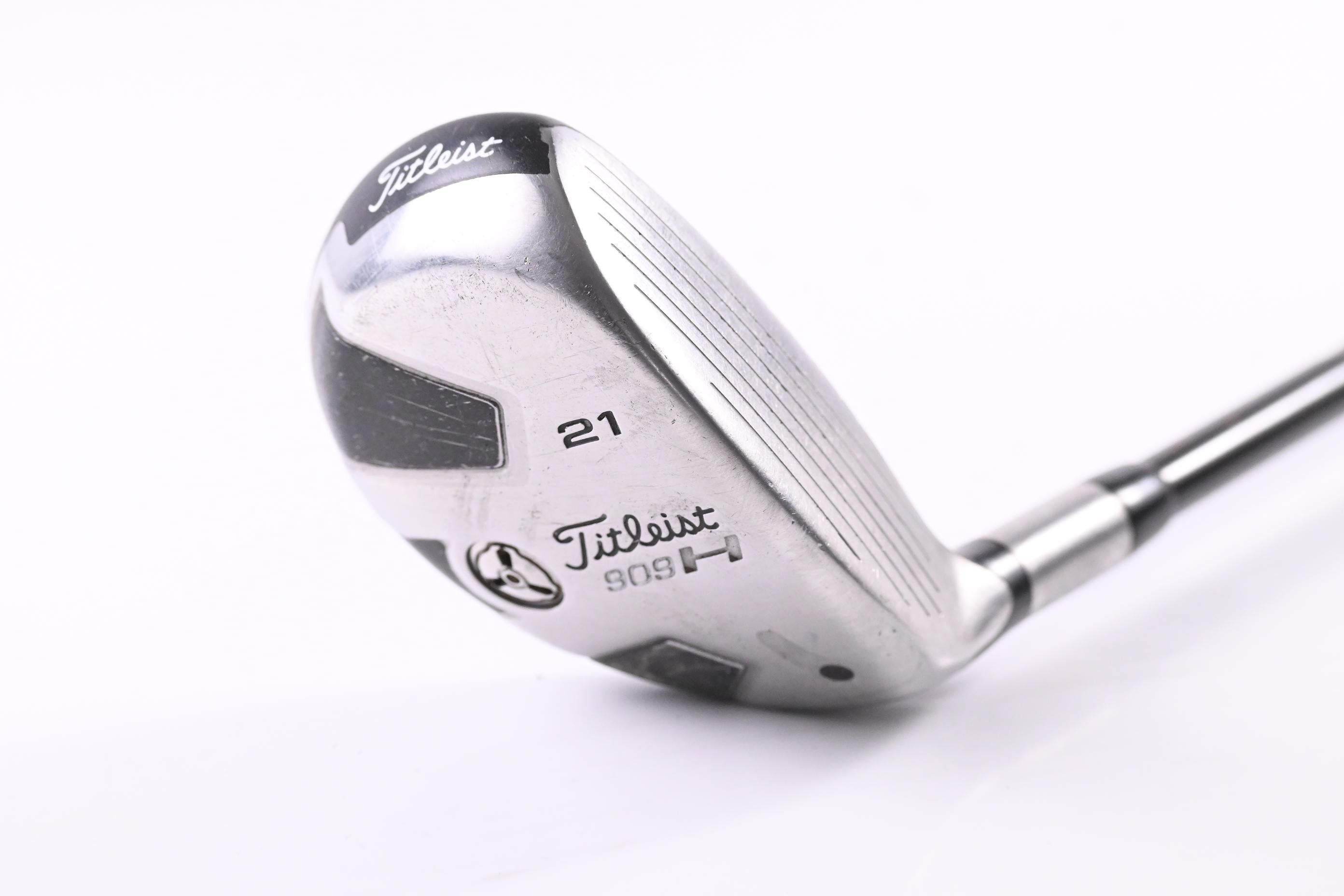 Titleist 909H #4 Hybrid / 21 Degree / Stiff Flex Aldila Voodoo Shaft