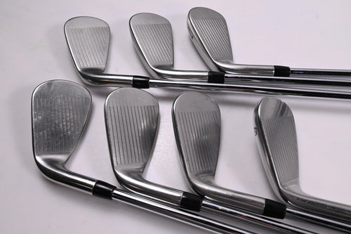 Titleist 718 AP1 Irons / 5-PW+48° / Regular Flex AMT Red R300 Shafts
