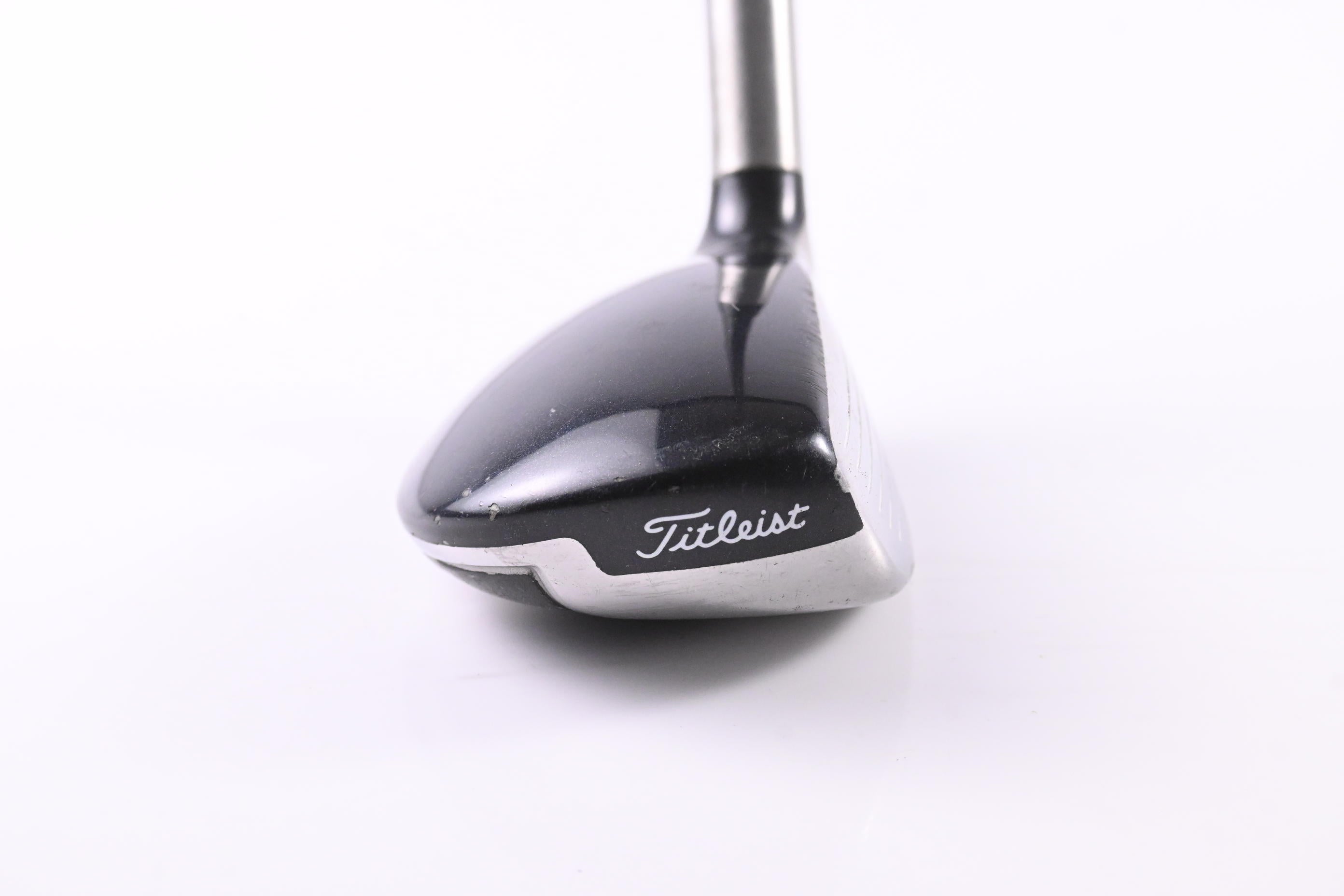 Titleist 909H #4 Hybrid / 21 Degree / Stiff Flex Aldila Voodoo Shaft
