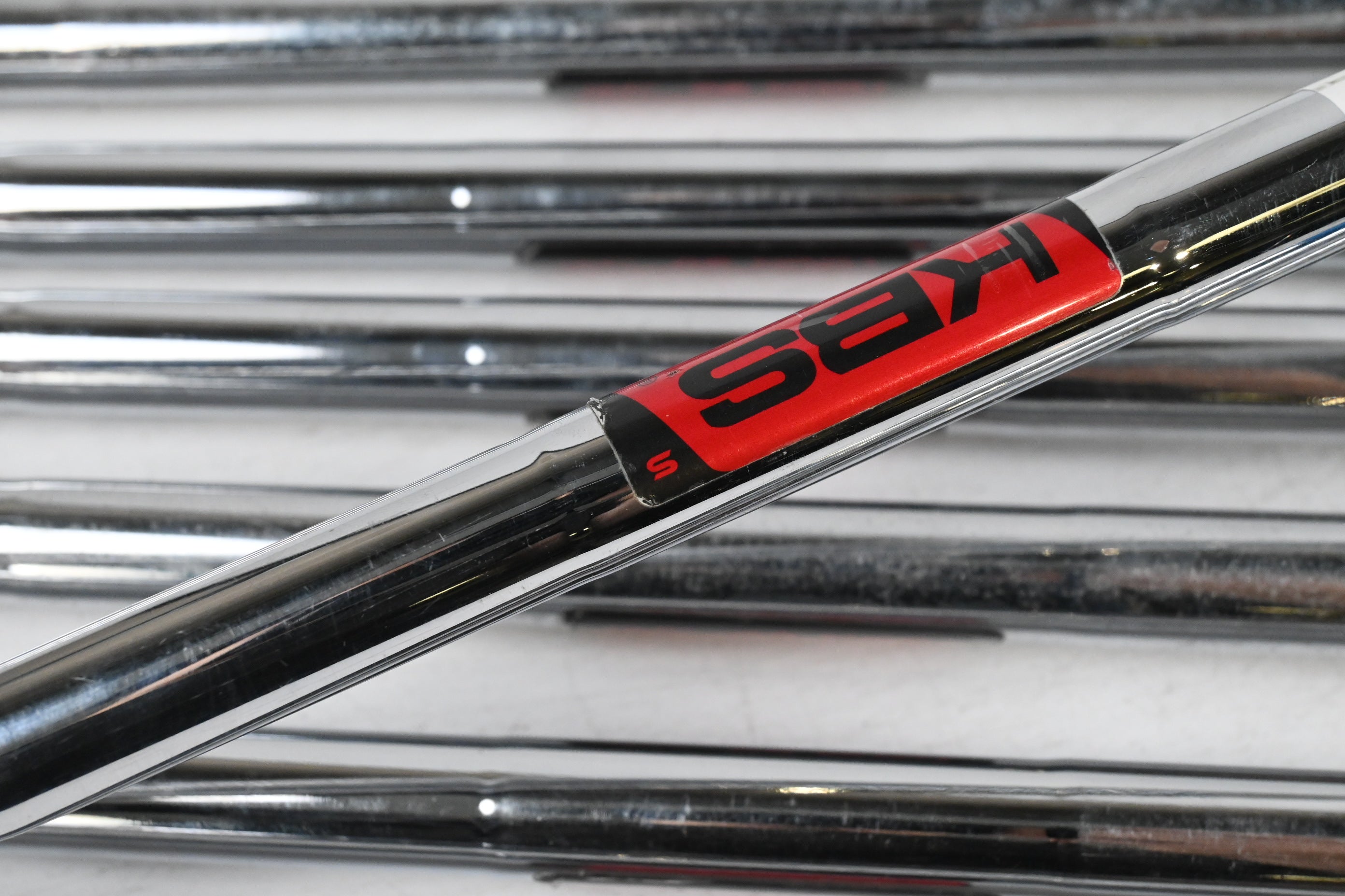 Mizuno JPX 900 Hot Metal Irons / 4-PW / Stiff Flex KBS Tour 90 Shafts