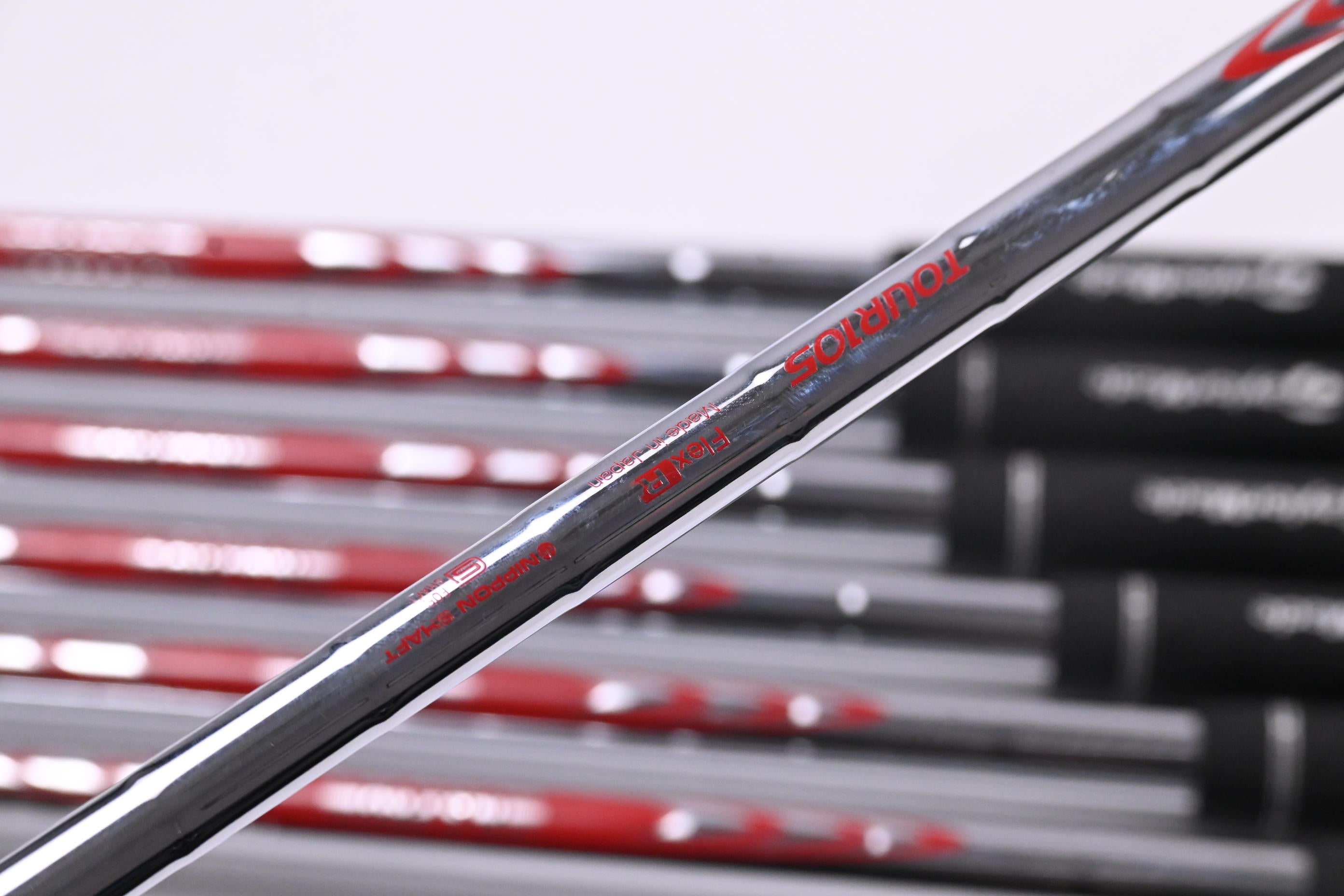 Taylormade P790 2025 Irons / 4-PW / Regular Flex N.S.PRO Modus 3 Tour 105 Shafts