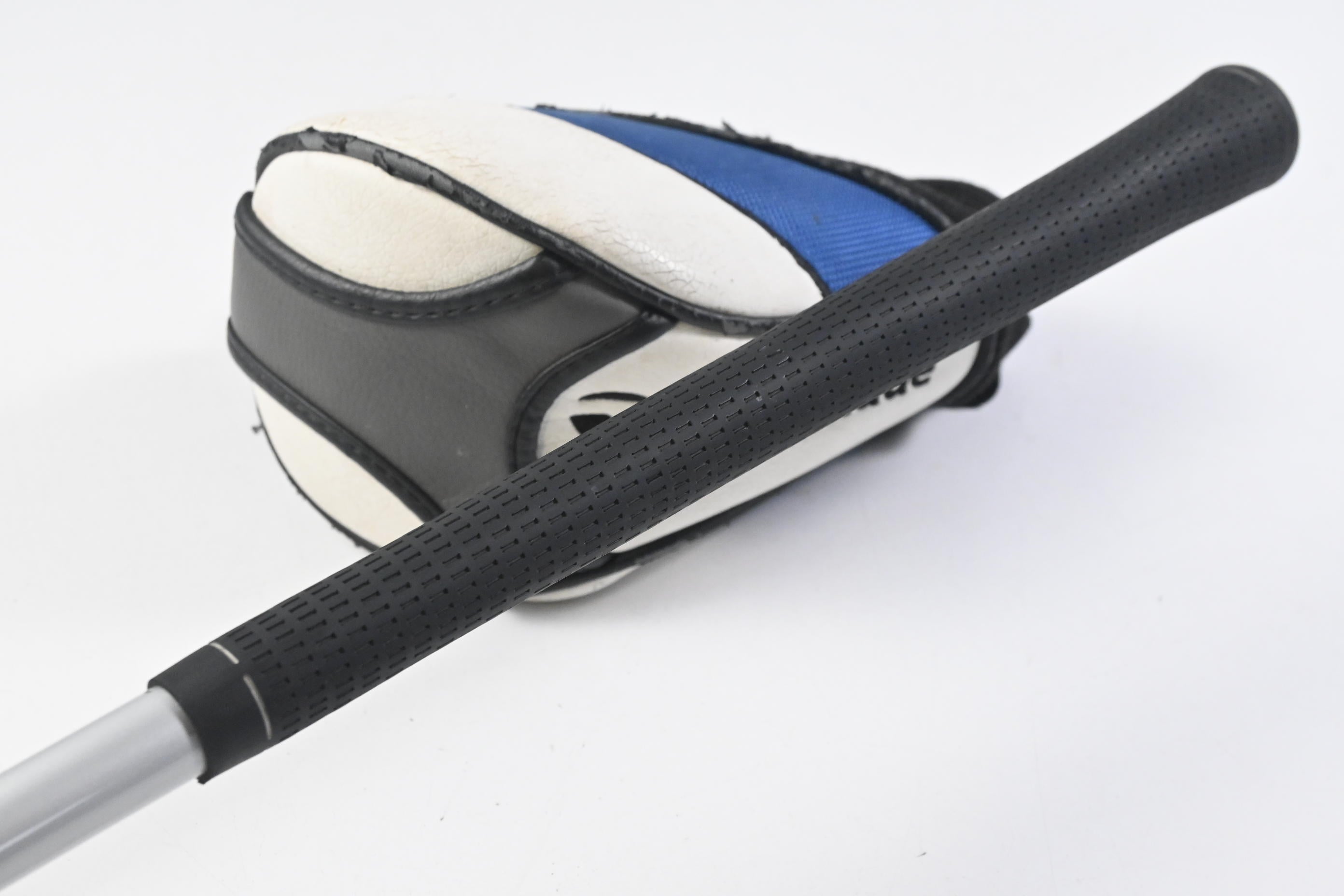Taylormade SLDR #3 Wood / 17 Degree / Regular Flex Speeder 77 Shaft