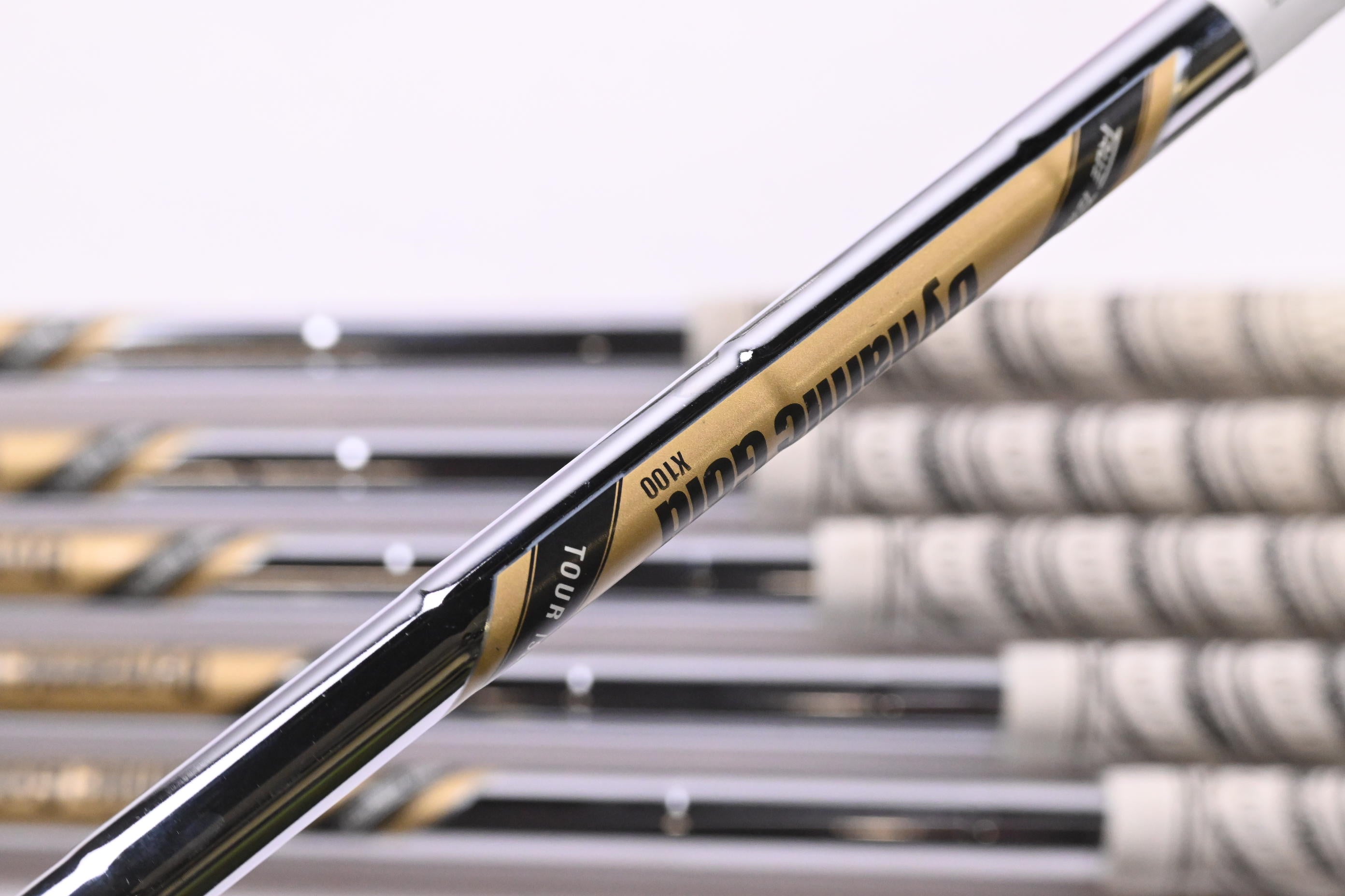 Srixon ZXi7 Irons / 4-9i / X-Flex Dynamic Gold X100 Shafts
