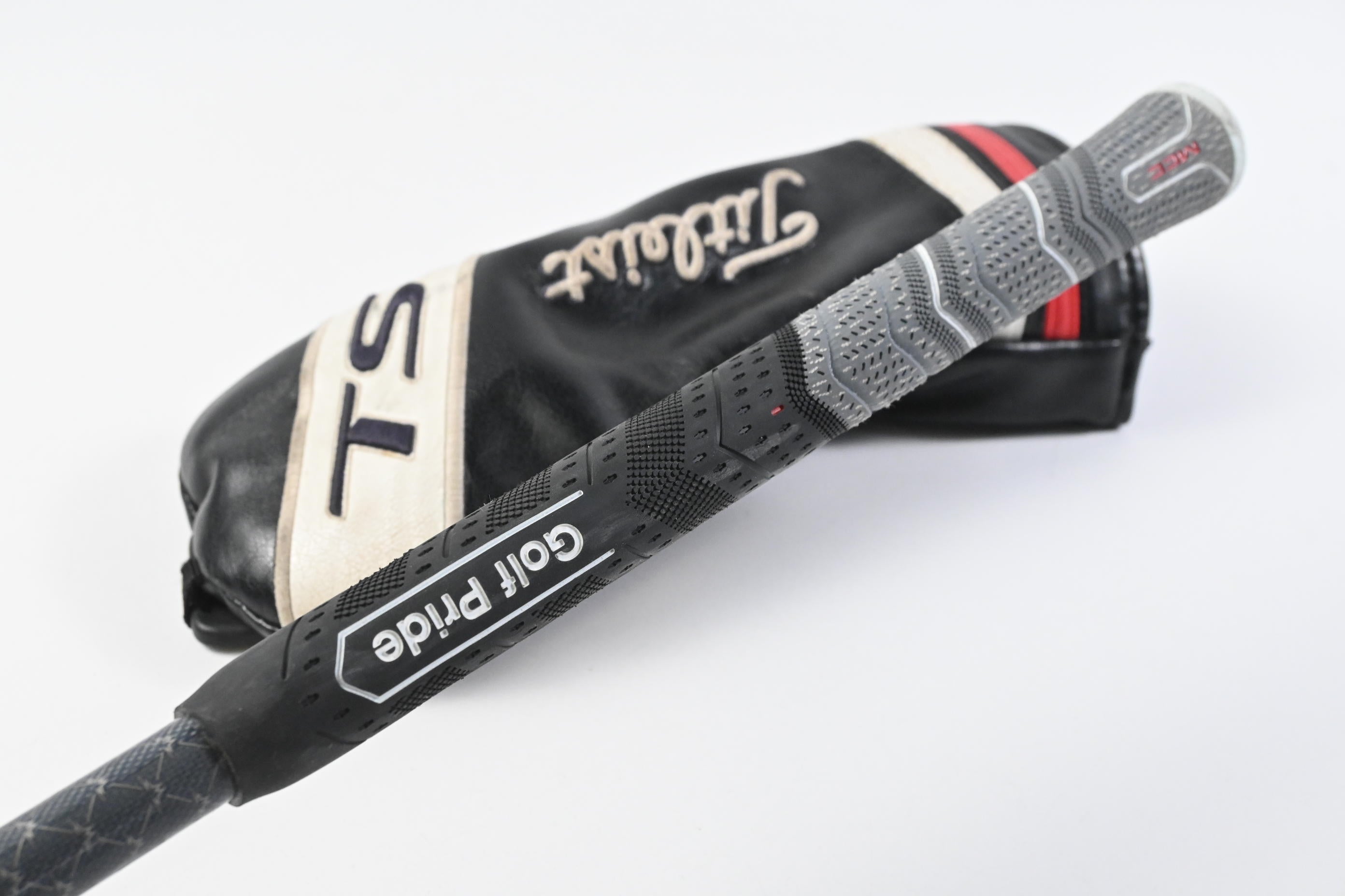Titleist TS3 #3 Wood / 15 Degree / Regular Flex Tensei AV Blue 65 Shaft