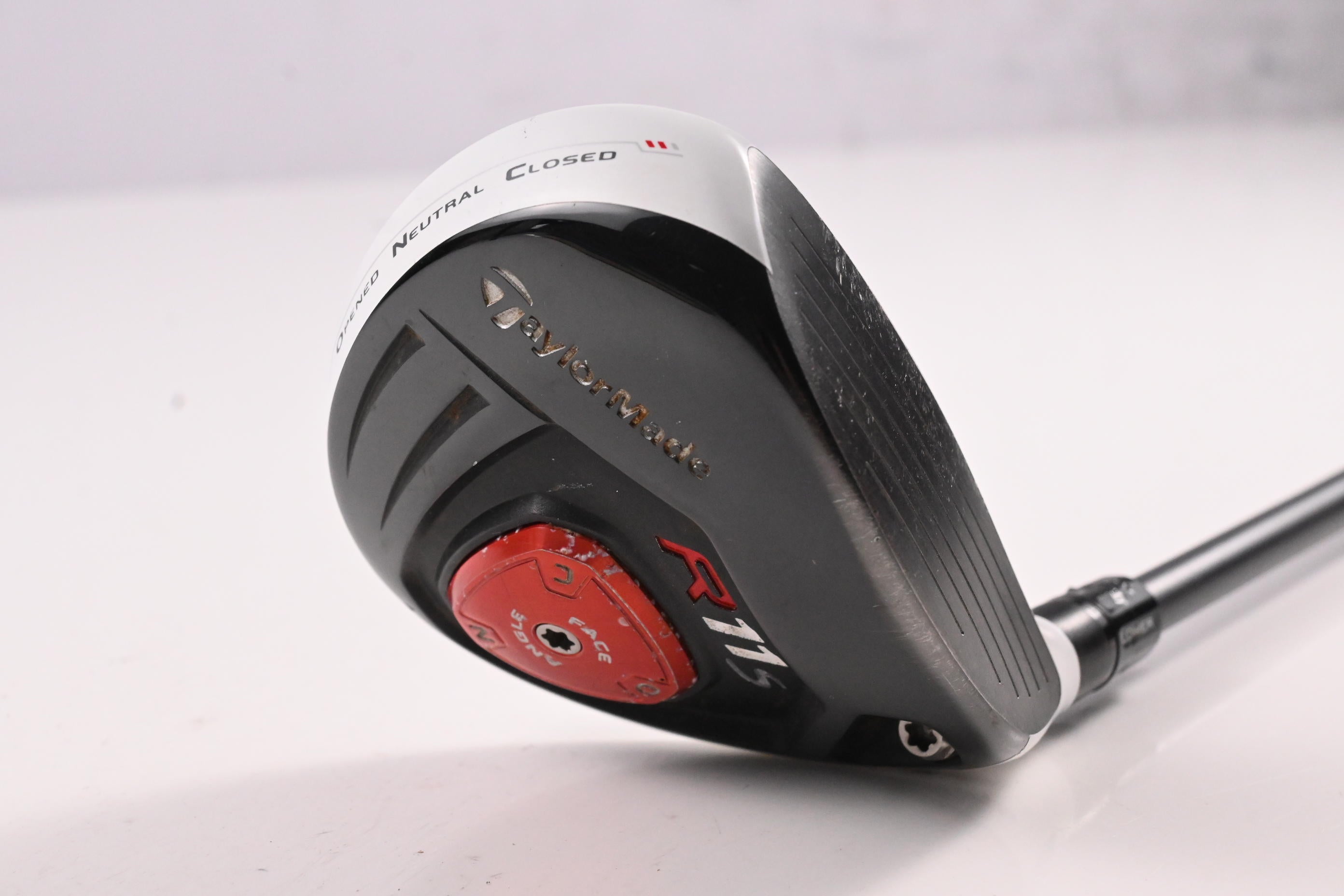 Taylormade R11S #3 Wood / 15.5 Degree / Regular Flex Aldila RIP Phenom 70 Shaft