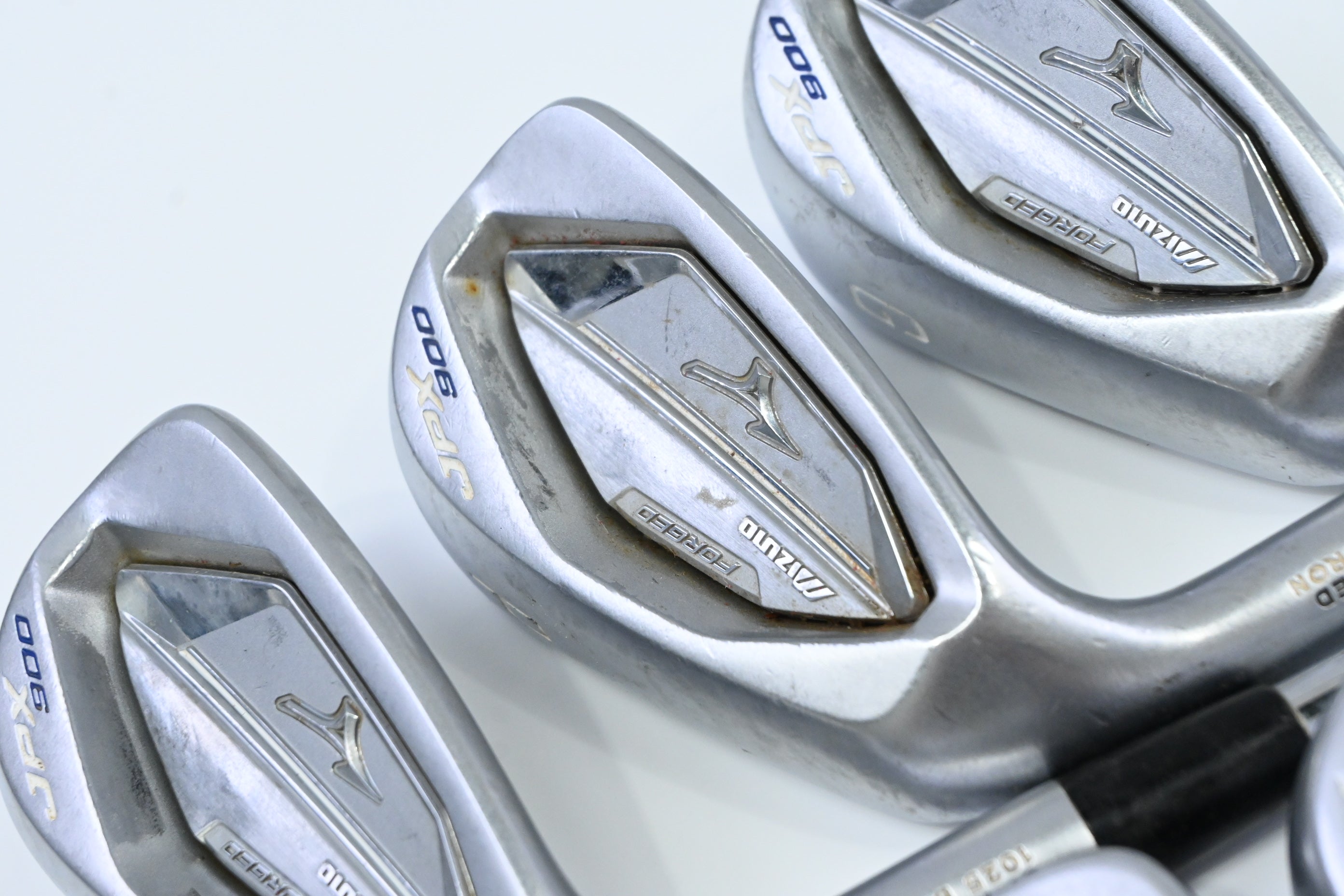 Left Hand Mizuno JPX 900 Forged Irons / 5-PW+GW / Stiff Flex KBS Tour 90 Shafts