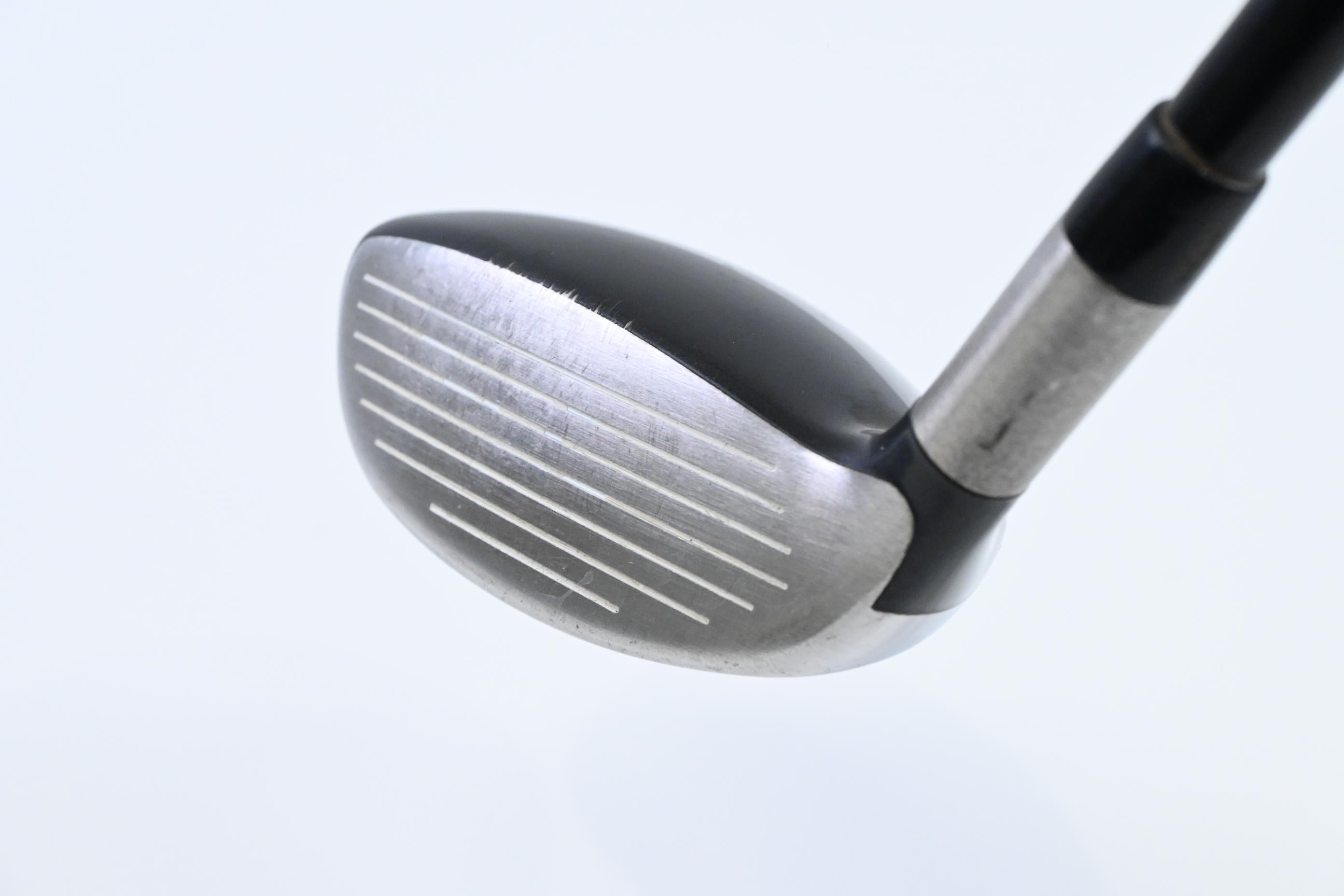 Titleist 909H #2 Hybrid / 17 Degree / Stiff Flex Aldila Voodoo Shaft