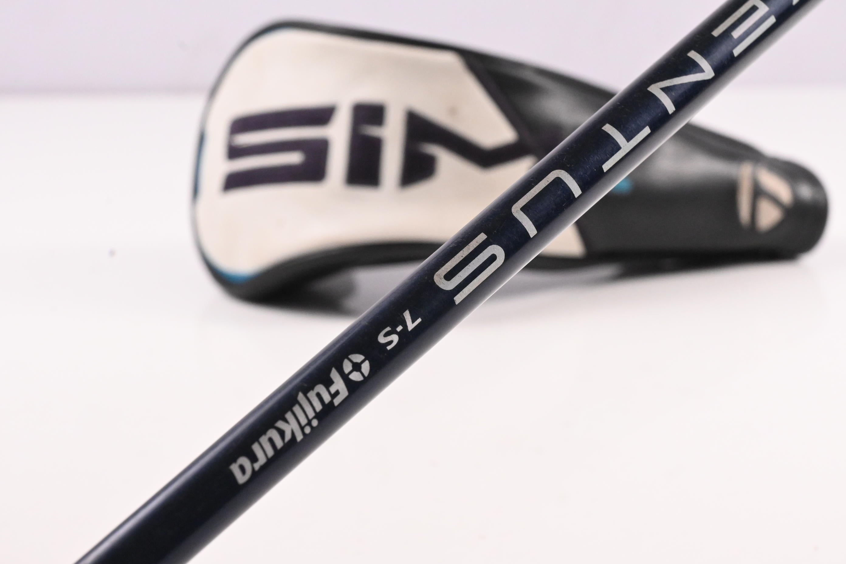 Taylormade SIM2 Max #3 Hybrid / 19 Degree / Stiff Flex Ventus Blue 7 Shaft