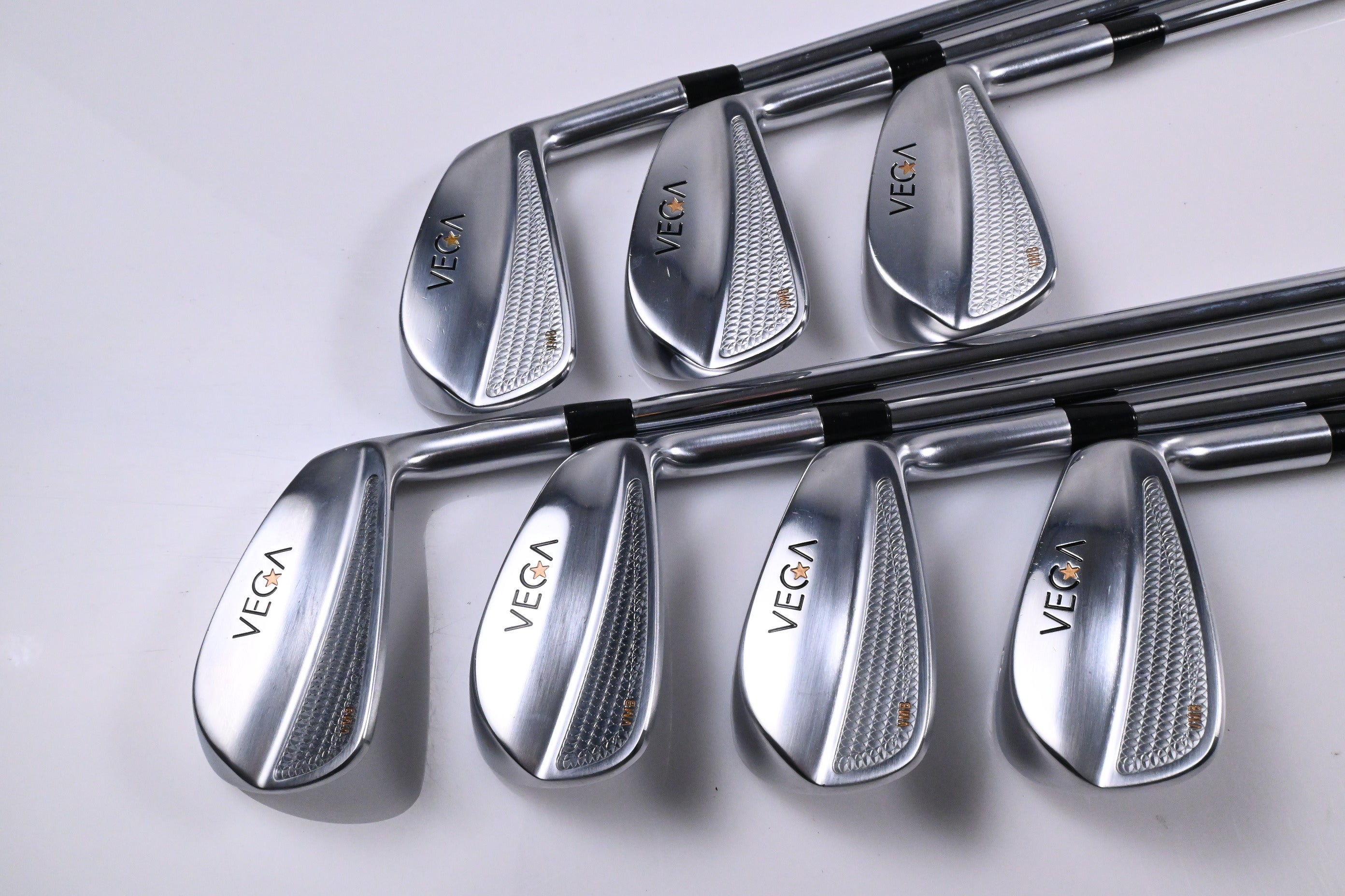 Vega VMB Irons / 4-PW / Stiff Flex Accra iSteel Green 125 Shafts