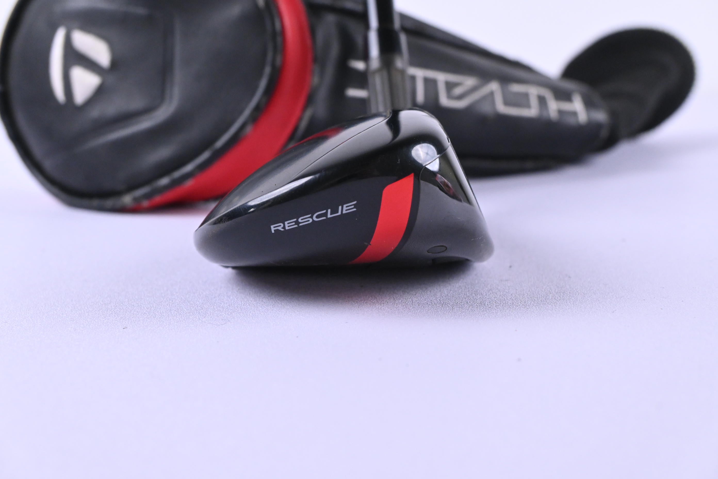 Taylormade Stealth #4 Hybrid / 22 Degree / Regular Flex Ventus Red 6 Shaft