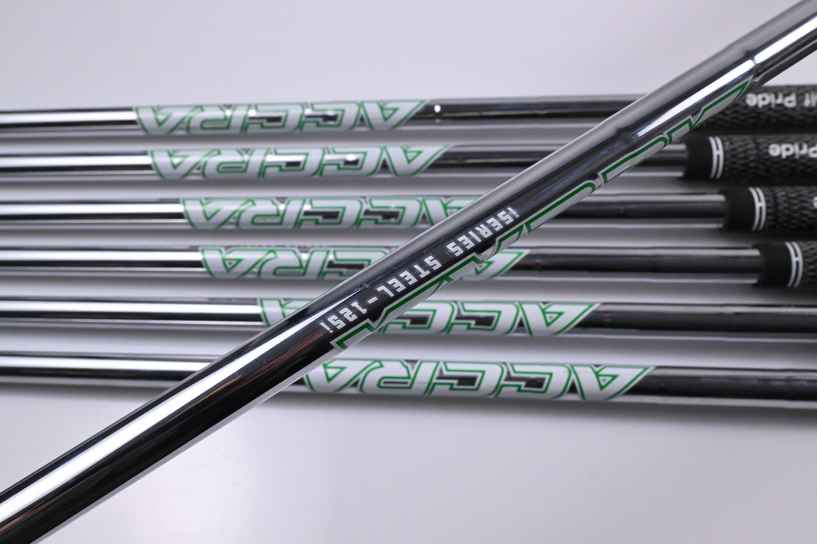 Vega VMB Irons / 4-PW / Stiff Flex Accra iSteel Green 125 Shafts