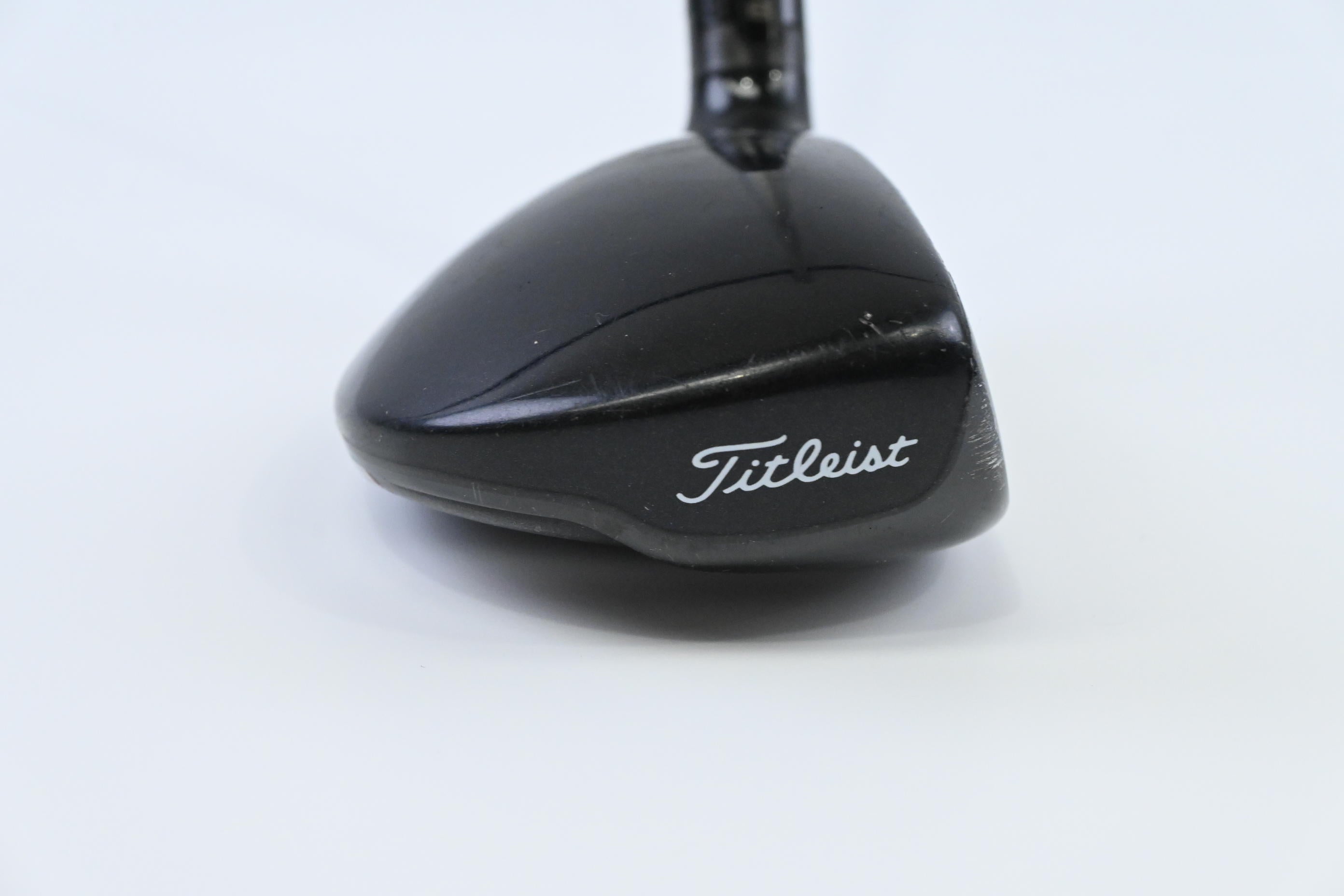 Titleist 913H #3 Hybrid / 19 Degree / Regular Flex Diamana M+ 60 Shaft