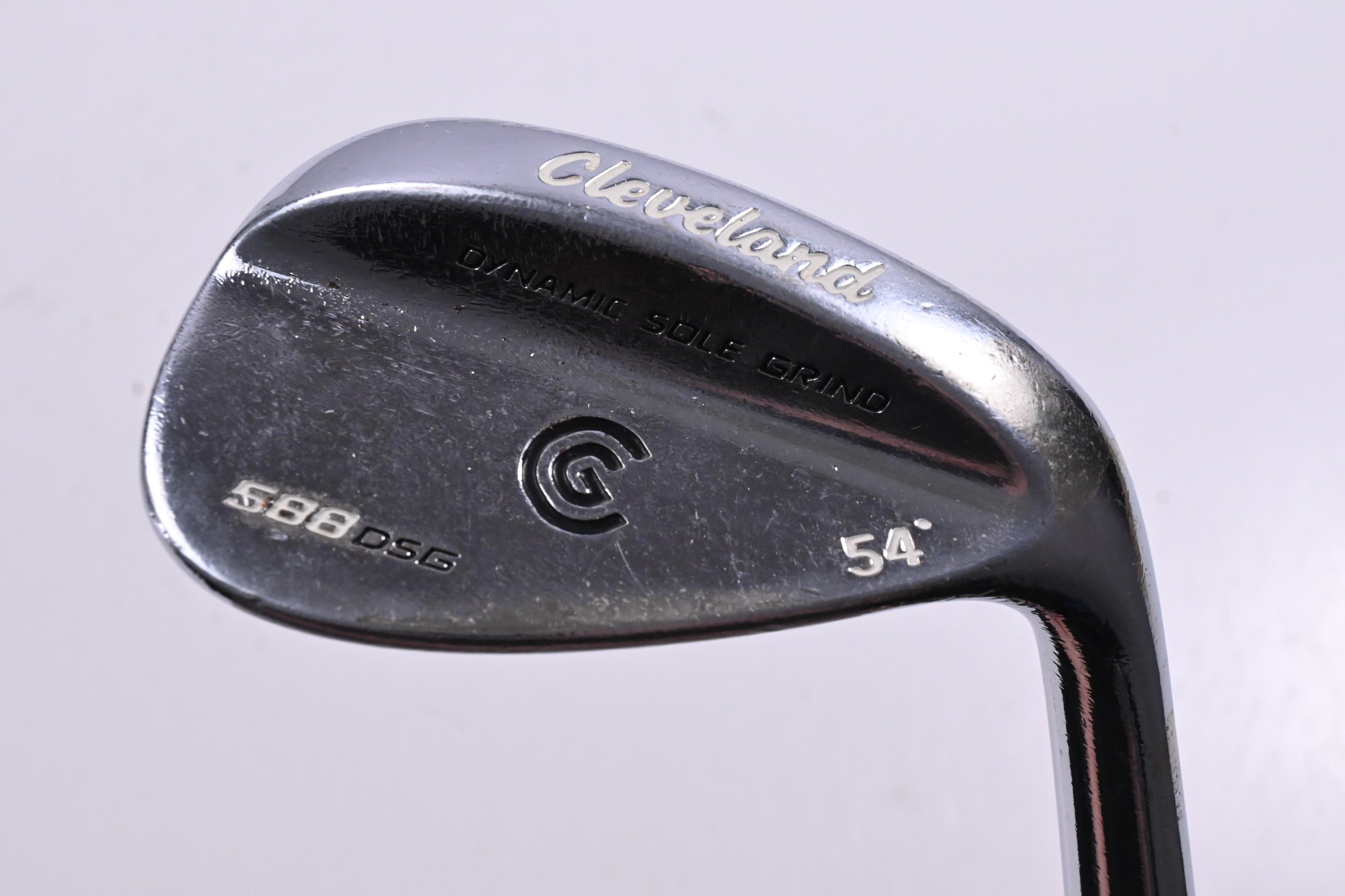 Cleveland 588 DSG Sand Wedge / 54 Degree / Wedge Flex Dynamic Gold Shaft