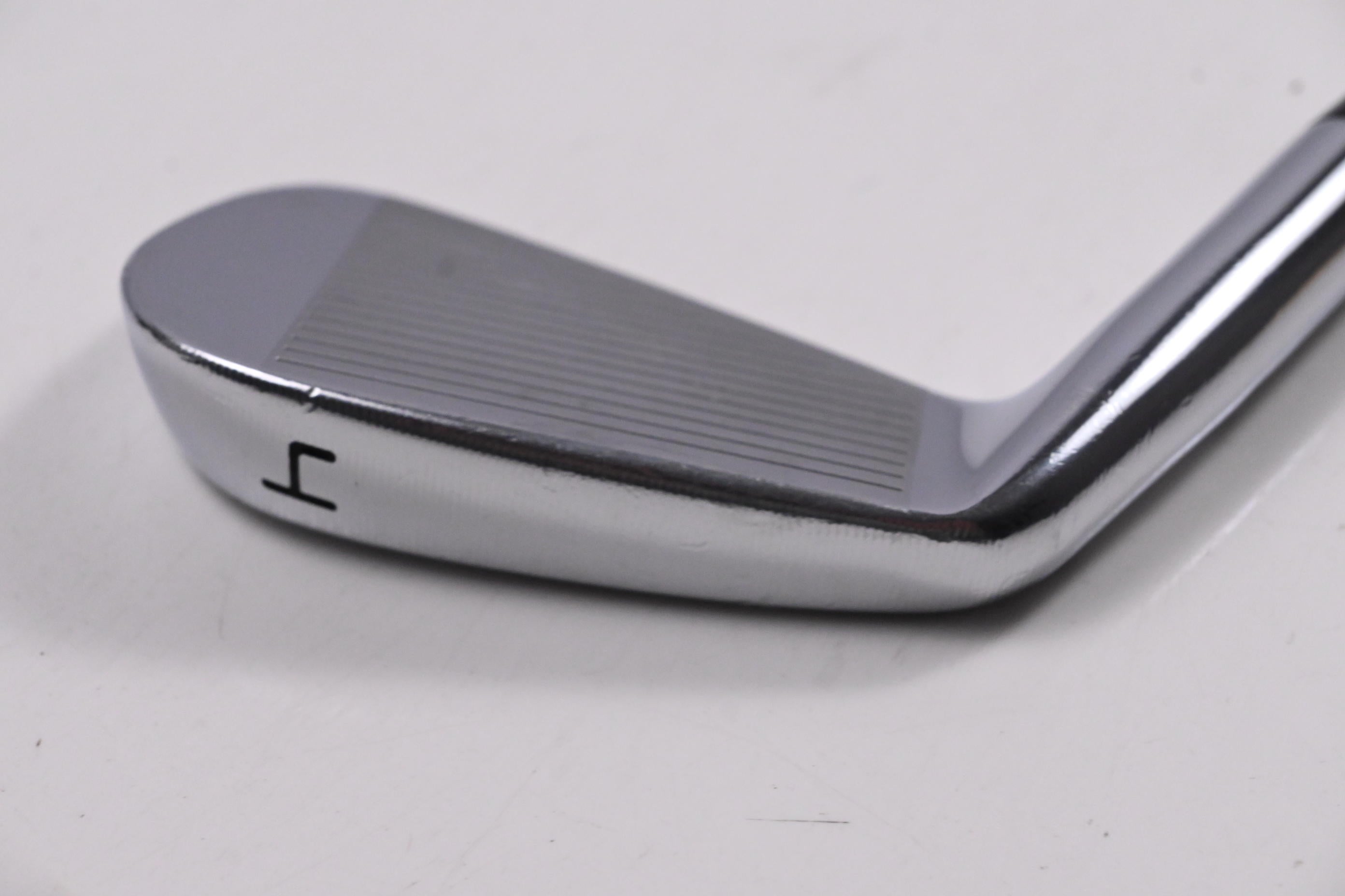 Taylormade P7.TW #4 Iron / 22 Degree / Stiff Flex Project X Steel Shaft