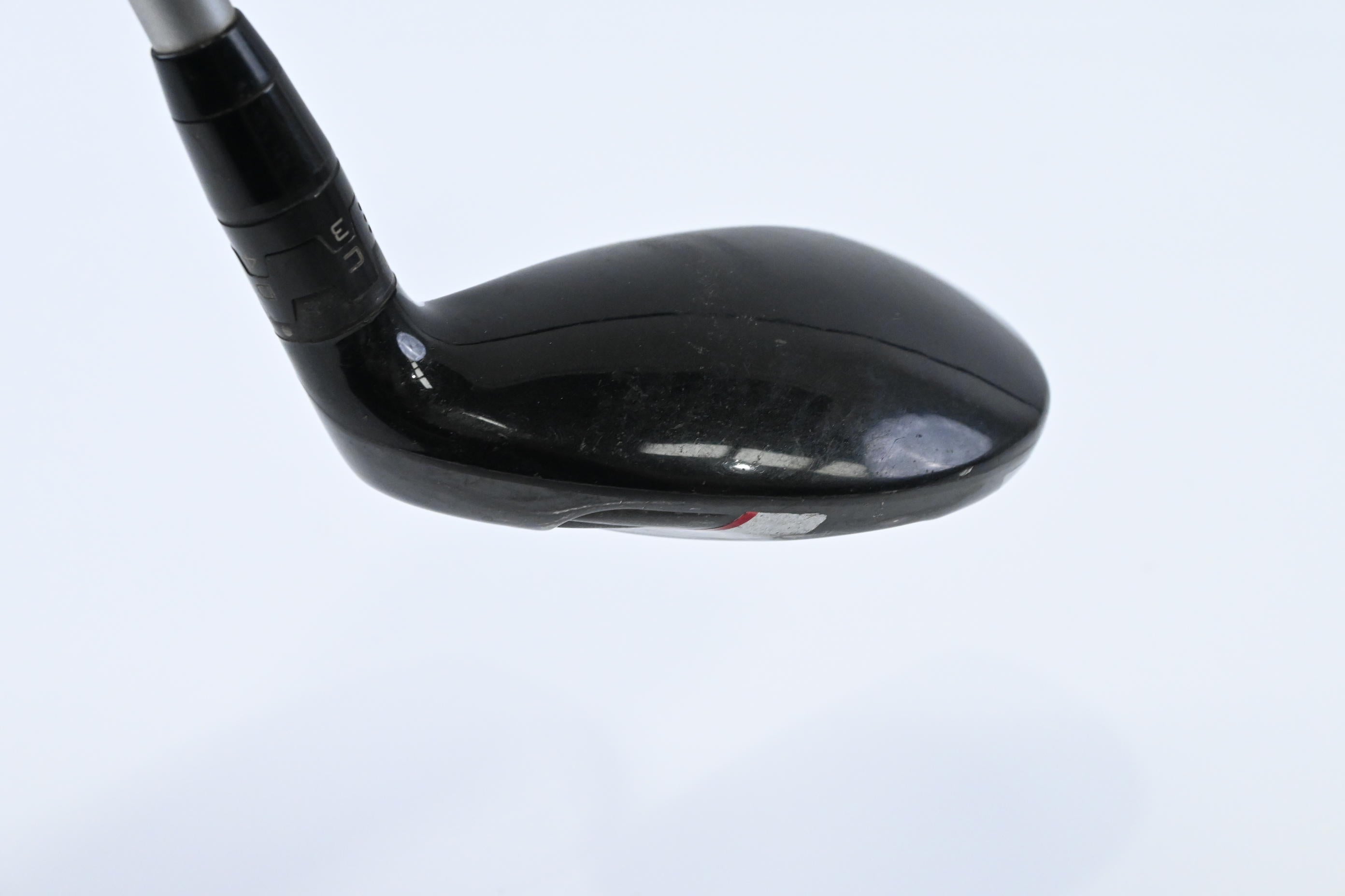 Titleist 913H #3 Hybrid / 19 Degree / Regular Flex Diamana M+ 60 Shaft