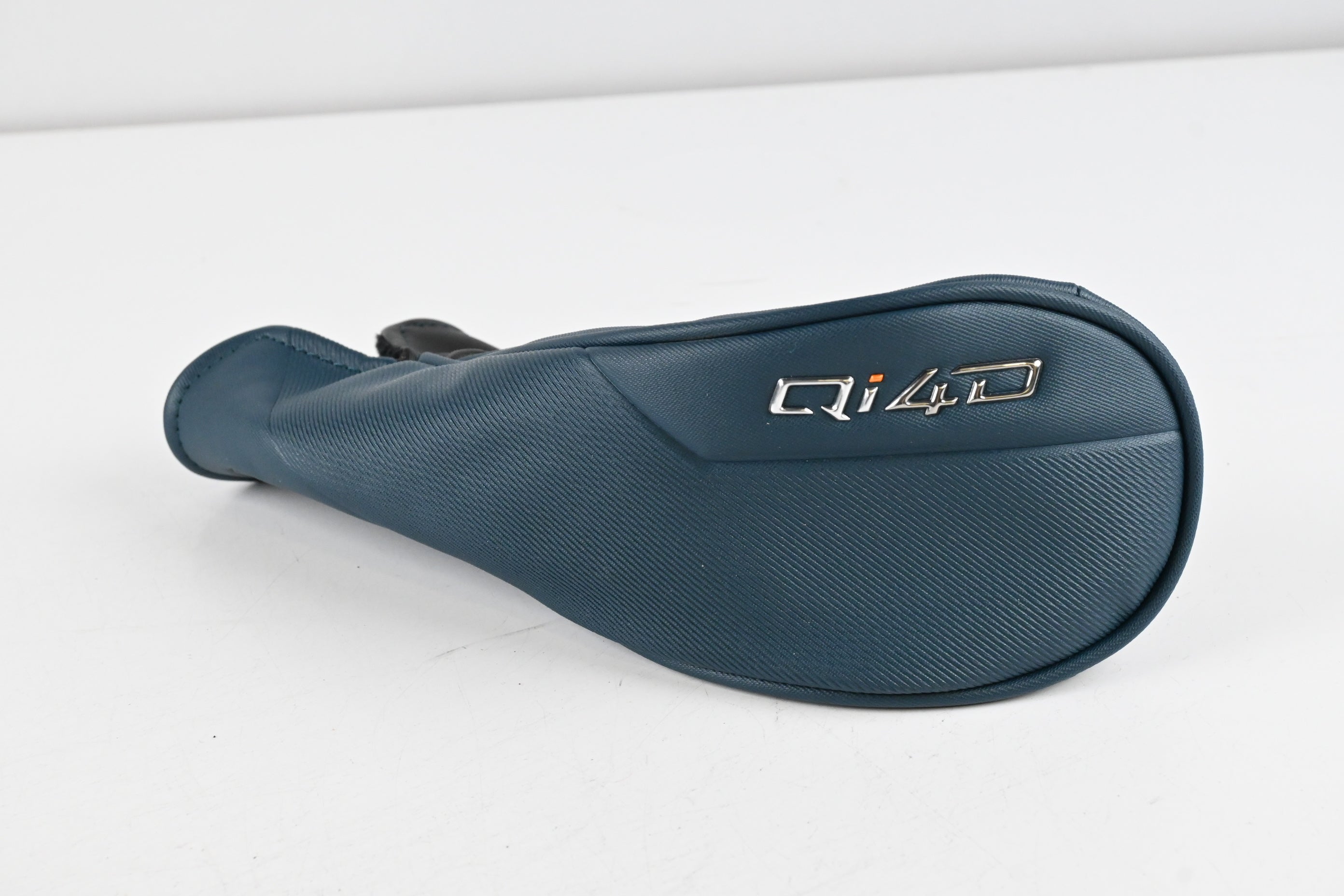 Left Hand Taylormade Qi4D Max #4 Hybrid / 22 Degree / Regular Flex REAX By KBS