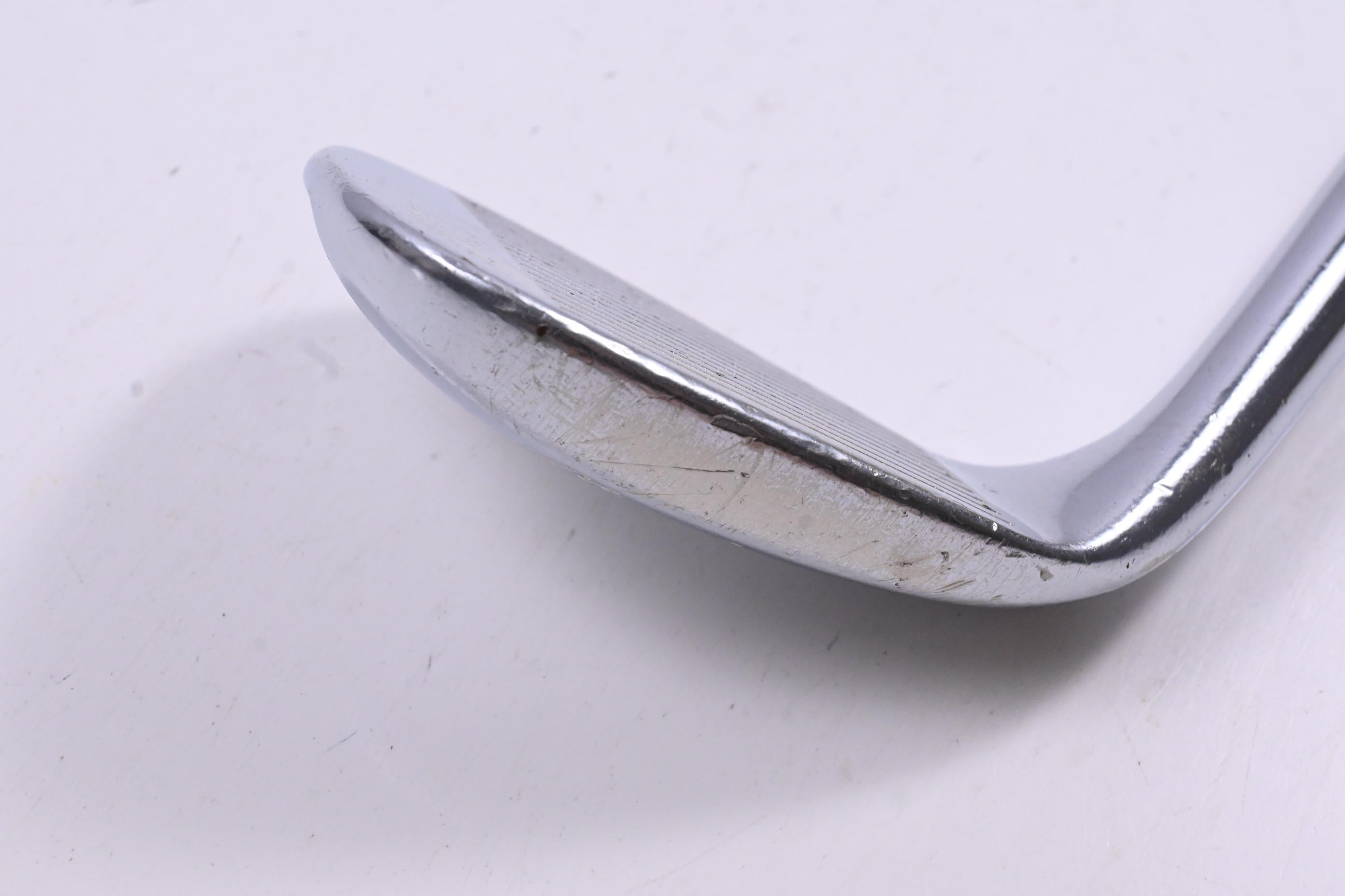 Cleveland 588 DSG Sand Wedge / 54 Degree / Wedge Flex Dynamic Gold Shaft