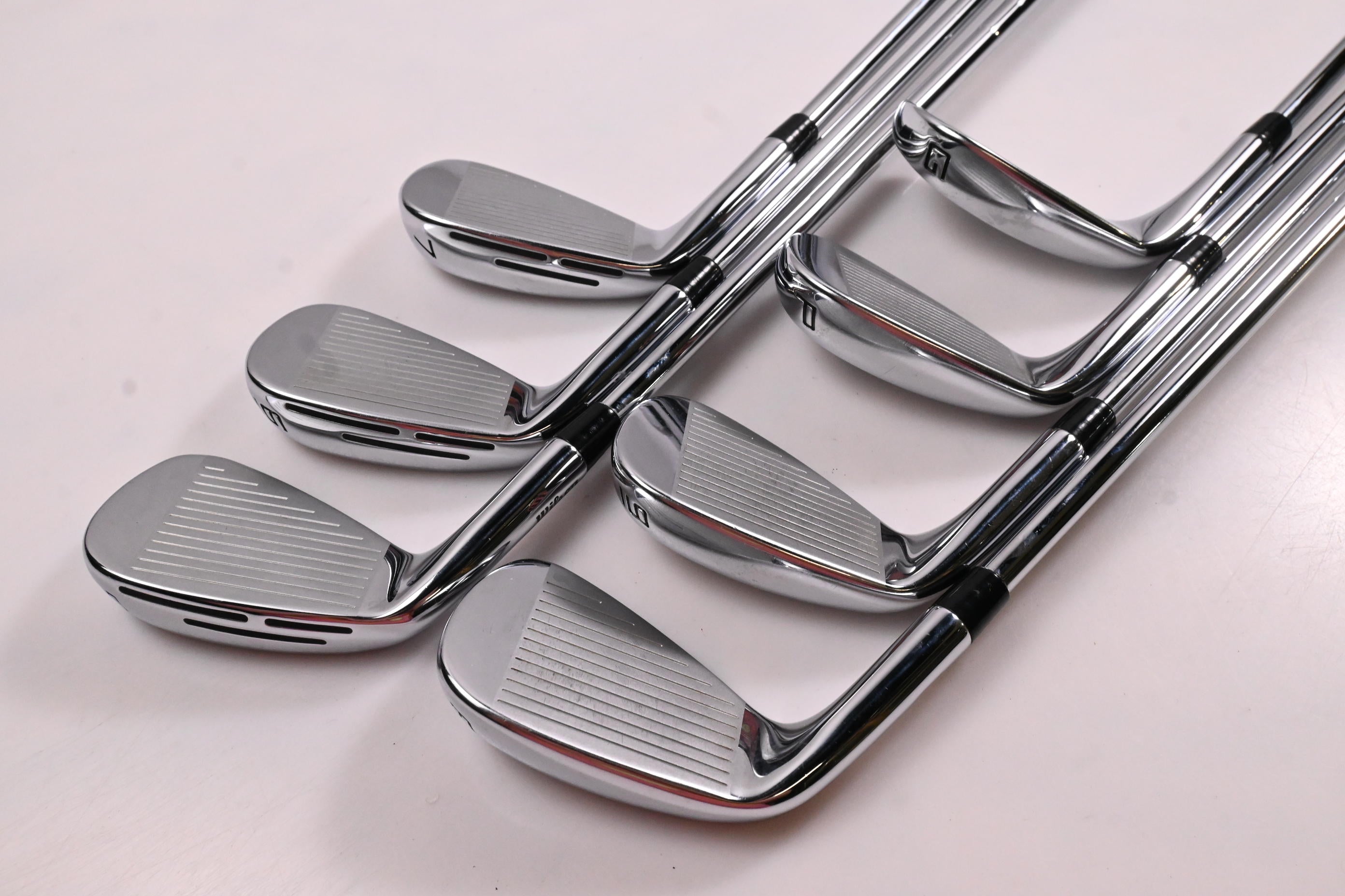 Wilson Dynapwr 2023 Forged Irons / 5-PW+GW / Regular Flex KBS Tour Lite Shafts