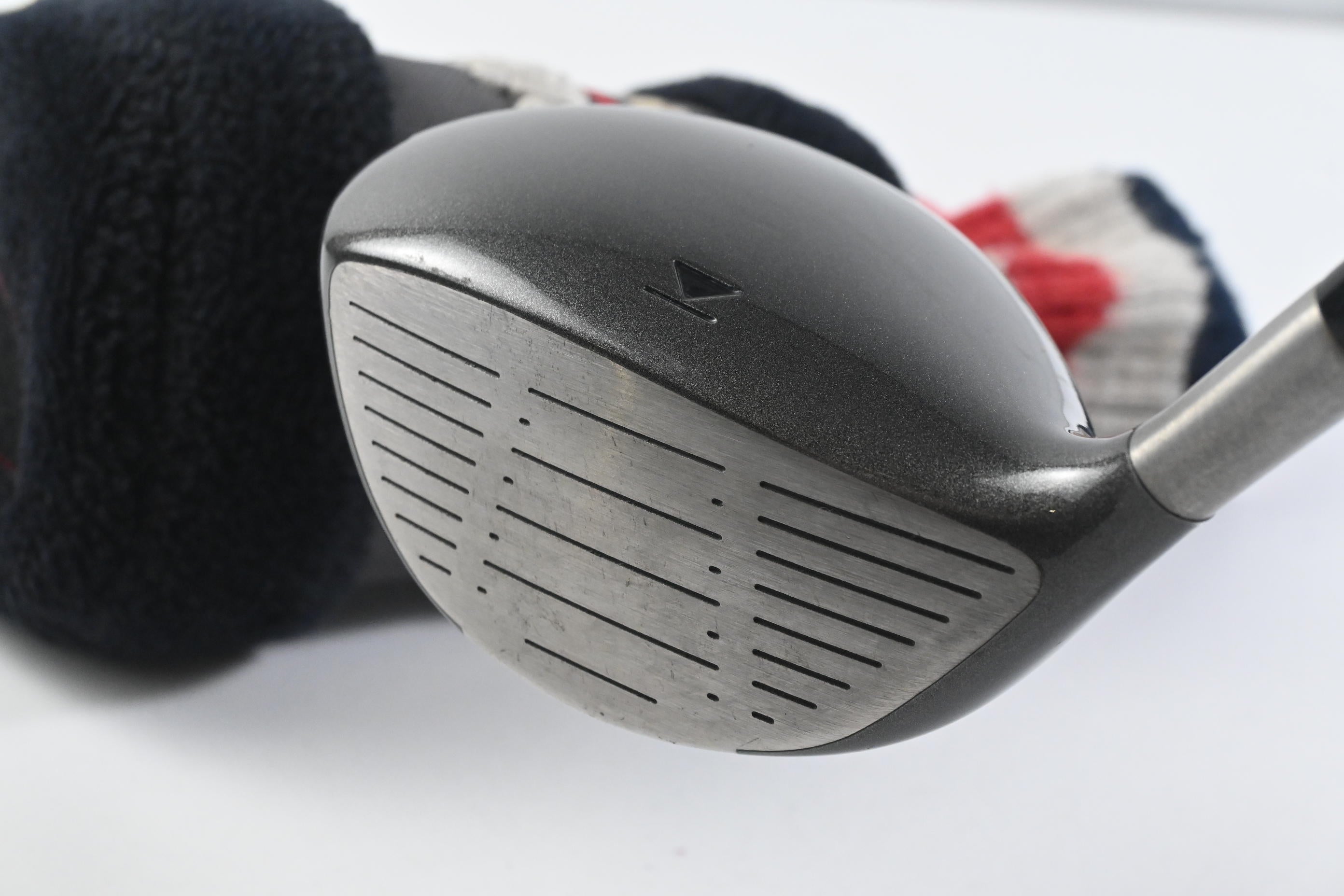 Titleist 975 J Driver / 9.5 Degree / Stiff Flex Proforce Gold 65 Shaft