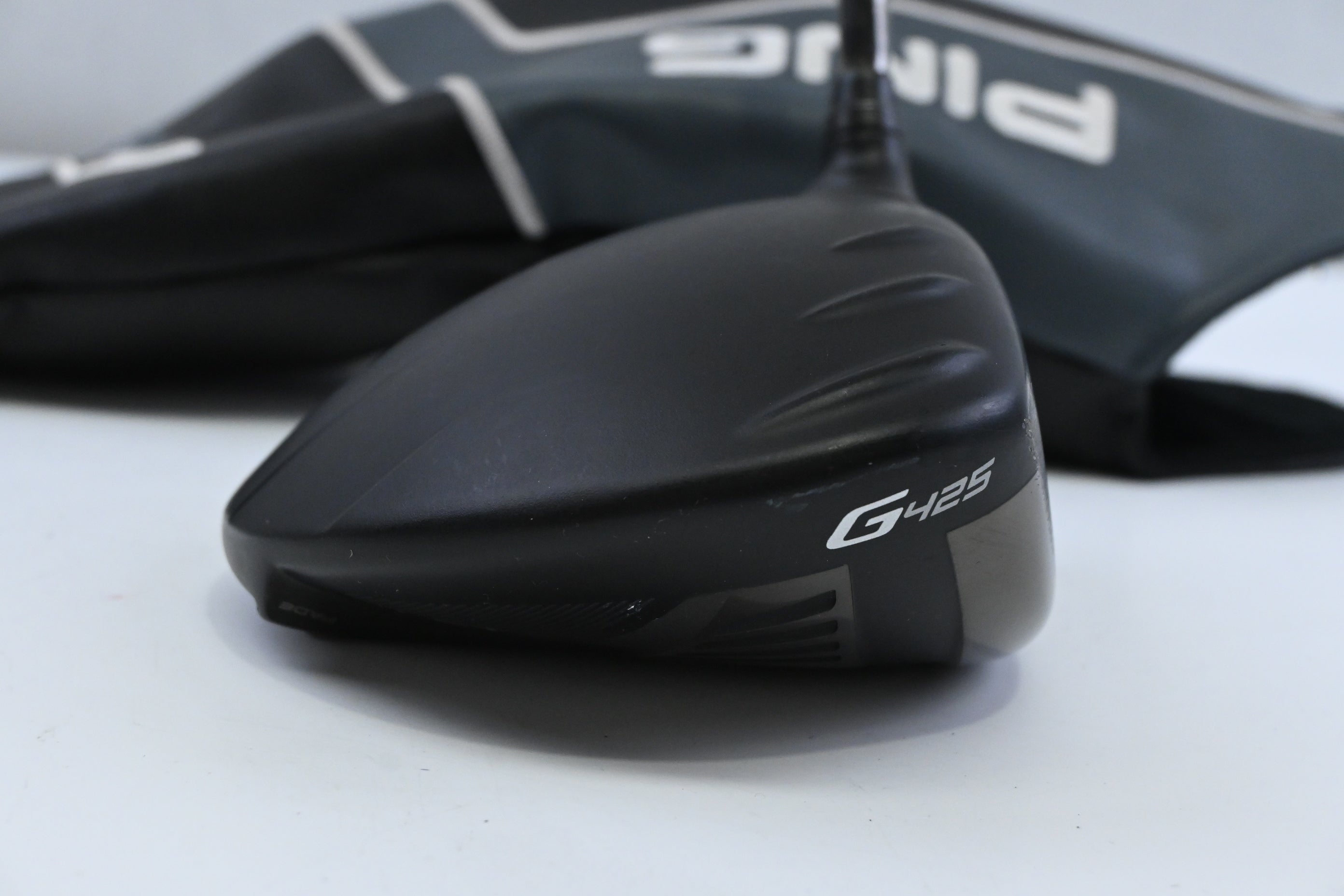 Ping G425 LST Driver / 10.5 Degree / Regular Flex Ping Tour Chrome 65 Shaft