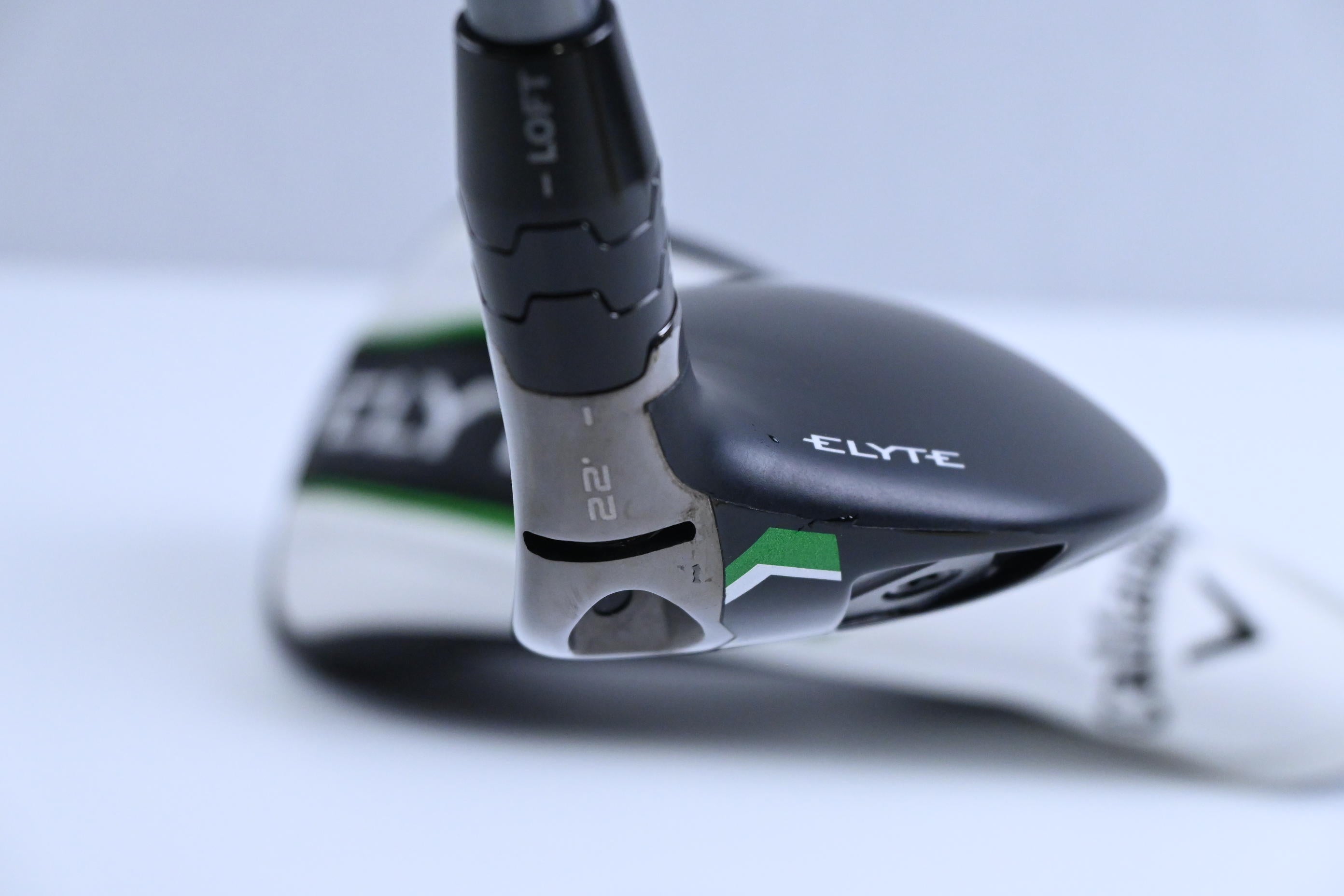 Callaway Elyte #4 Hybrid / 22 Degree / Regular Flex Denali Charcoal 60 Shaft