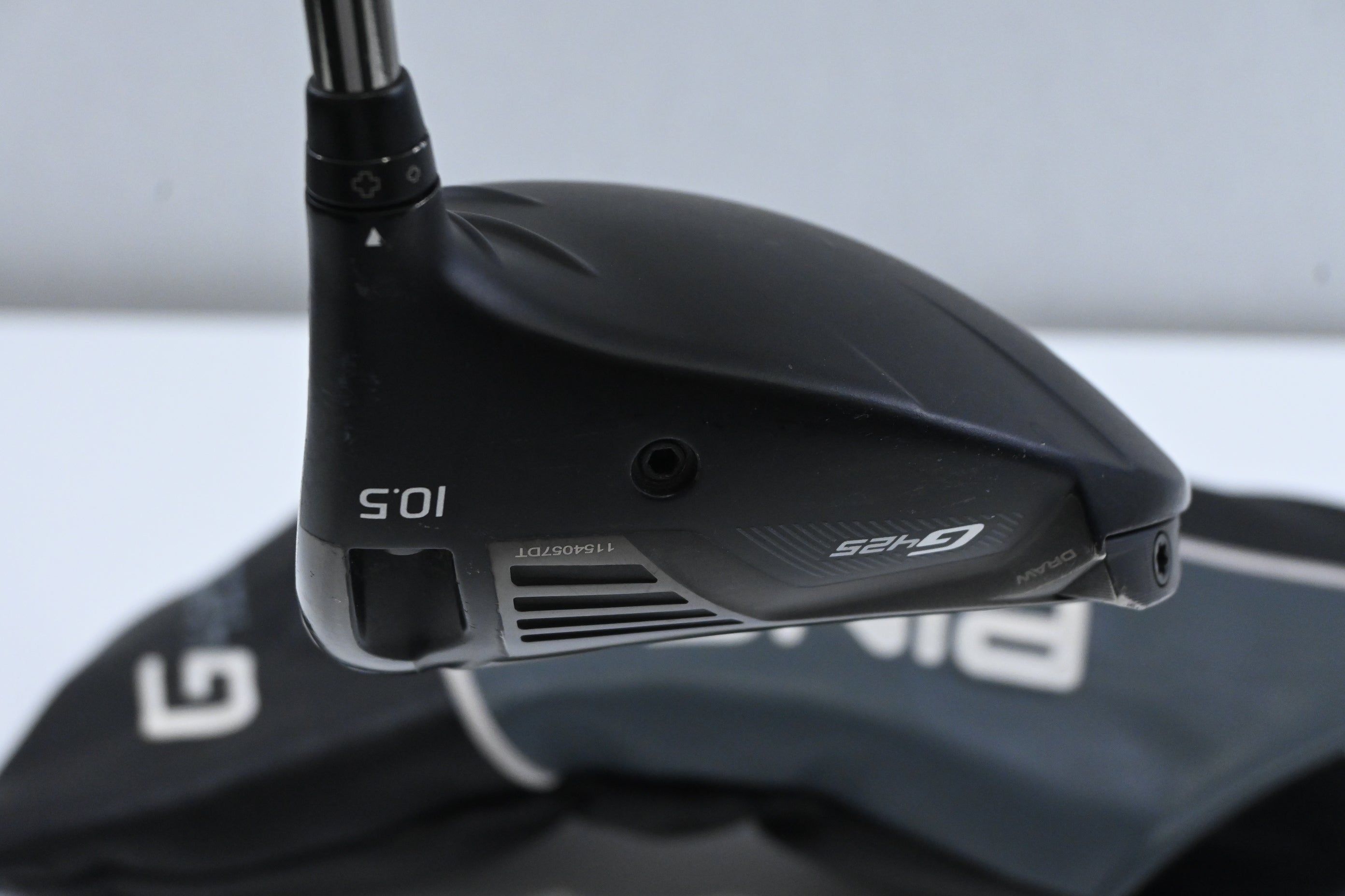 Ping G425 LST Driver / 10.5 Degree / Regular Flex Ping Tour Chrome 65 Shaft