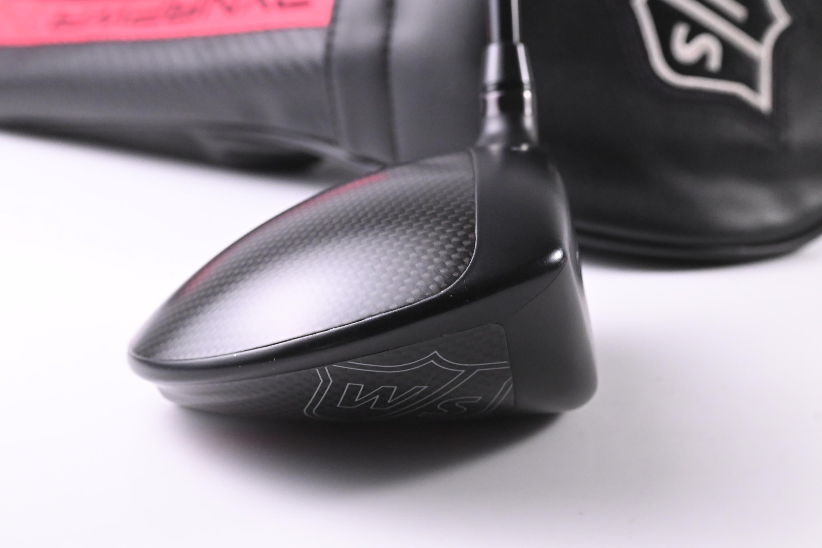 Wilson Dynapower Carbon 2023 Driver / 8 Degree / X-Flex HZRDUS Smoke RDX Black