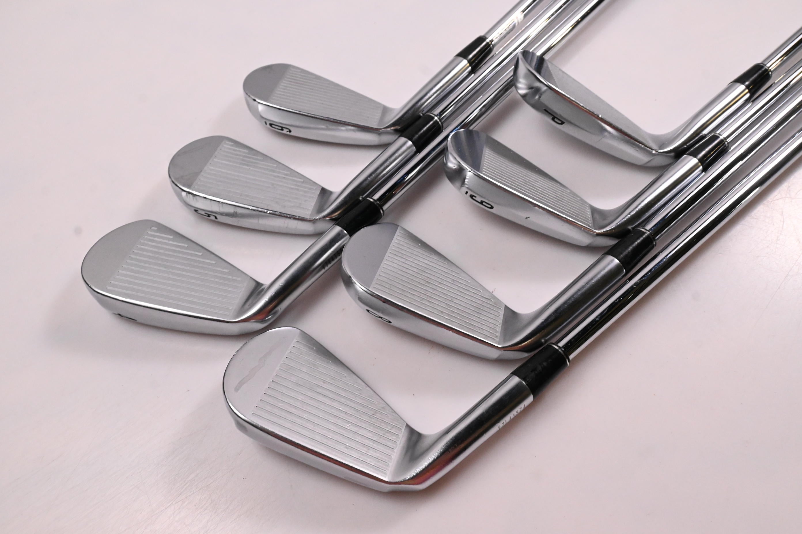 Srixon ZXi7 Irons / 4-PW / Stiff Flex NS Pro Modus 3 Tour 105 Shafts