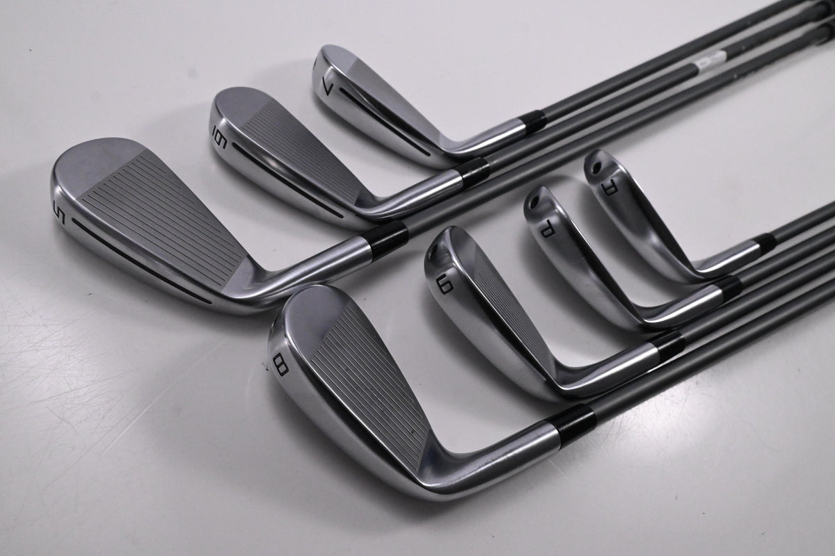 Taylormade P790 2025 Irons / 5-PW+AW / Regular Flex Catalyst 65 Shafts