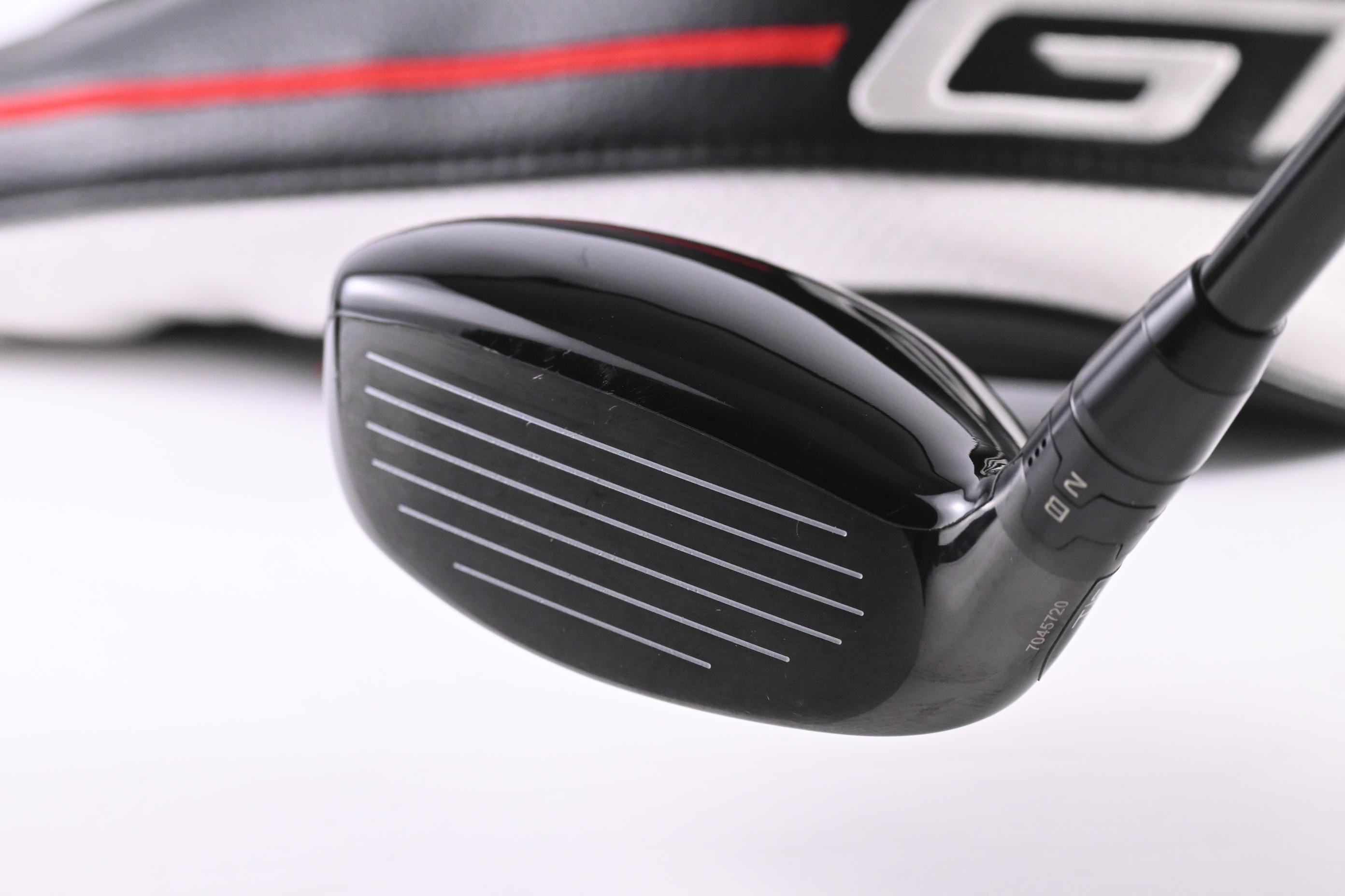 Titleist GT2 #4 Hybrid / 21 Degree  / Stiff Flex HXRDUS Gen4 Black 80 Shaft