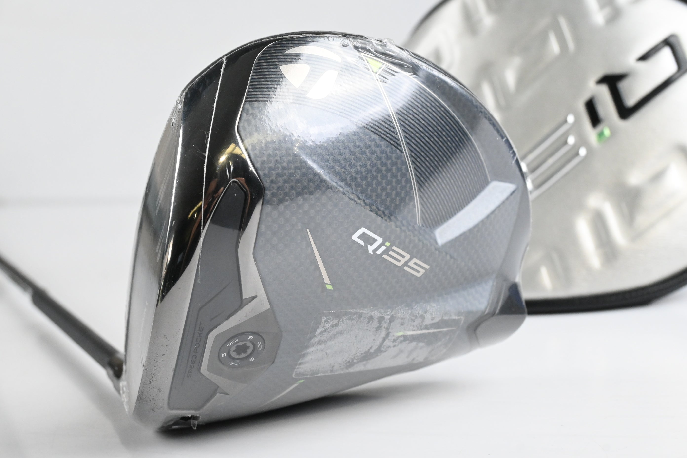 Left Hand Taylormade Qi35 Driver / 9 Degree / Regular Flex Vanquish 5 Shaft