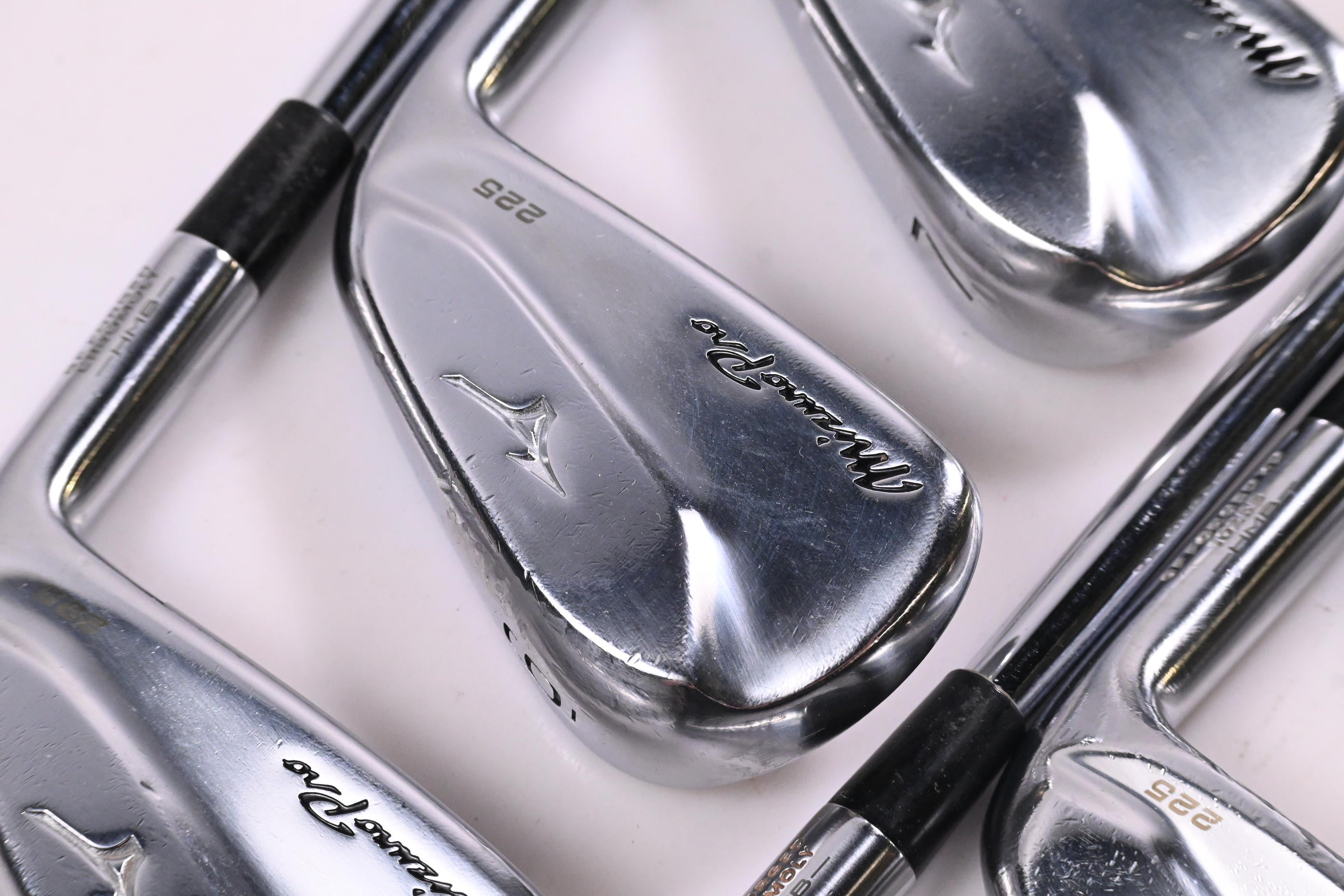 Mizuno Pro 225 Irons / 5-PW / X-Flex N.S.Pro Modus³ Tour 105 Shafts