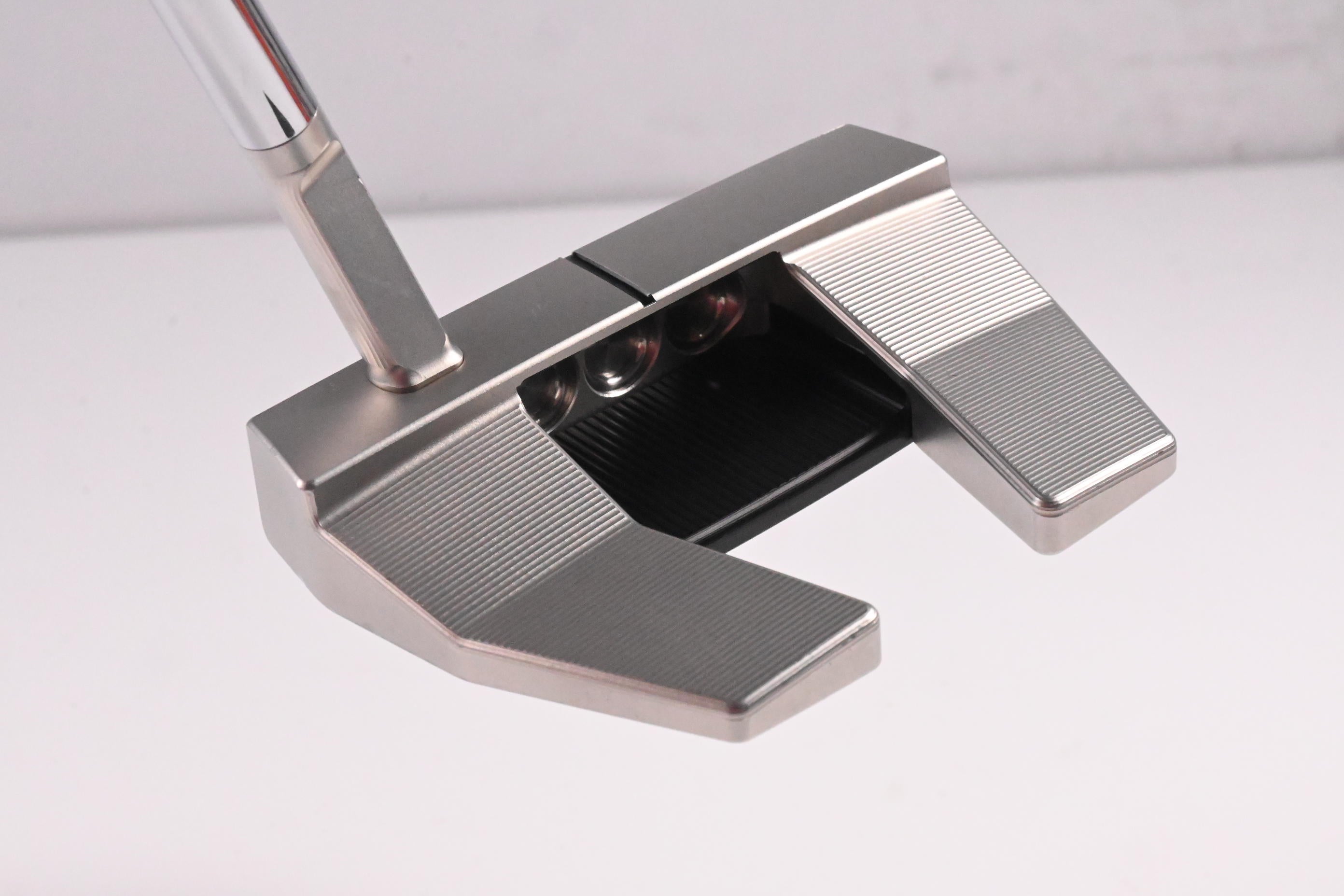 Scotty Cameron Phantom 5.5 X 2022 Putter / 34 Inch
