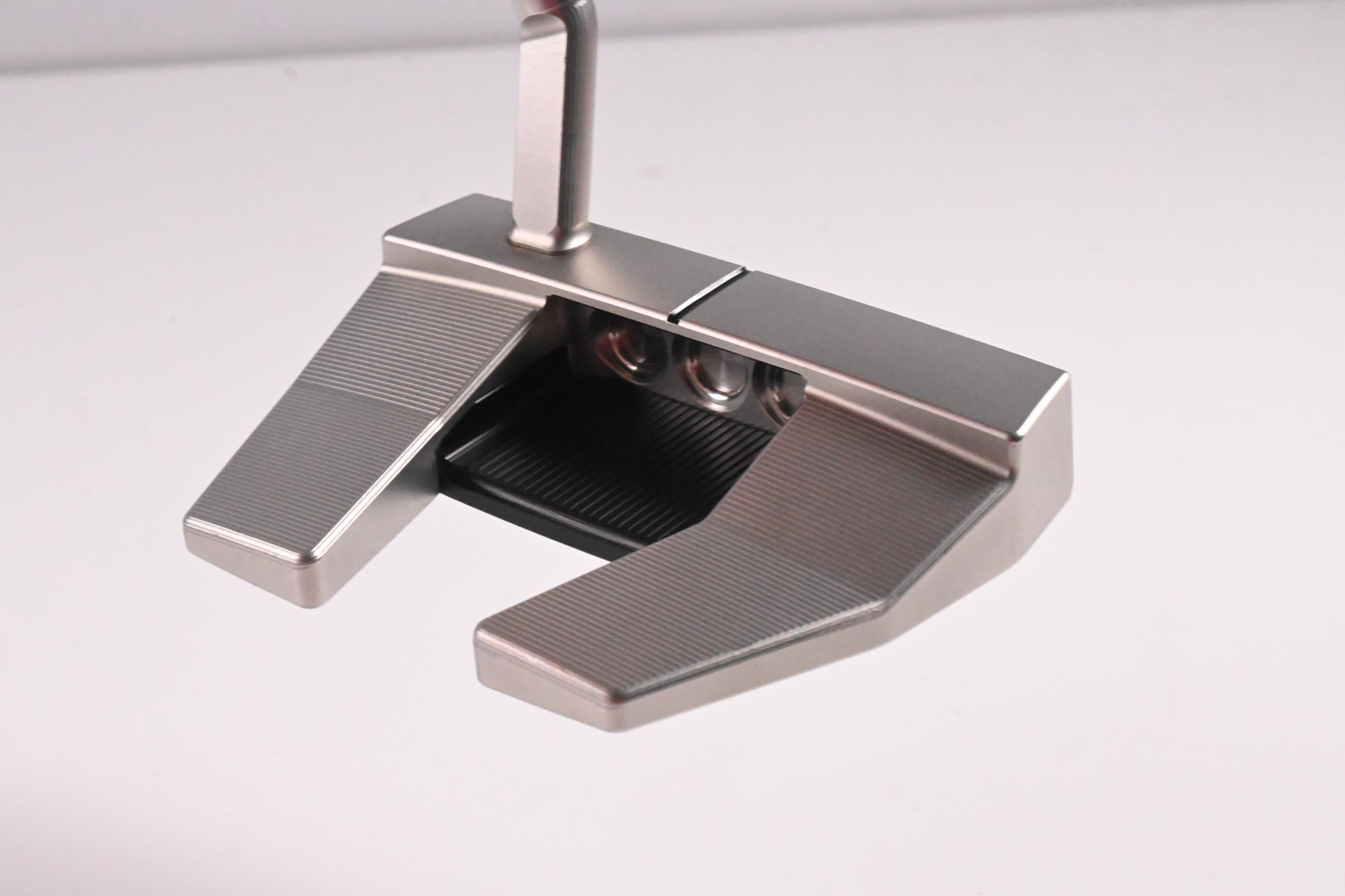 Scotty Cameron Phantom 5.5 X 2022 Putter / 34 Inch