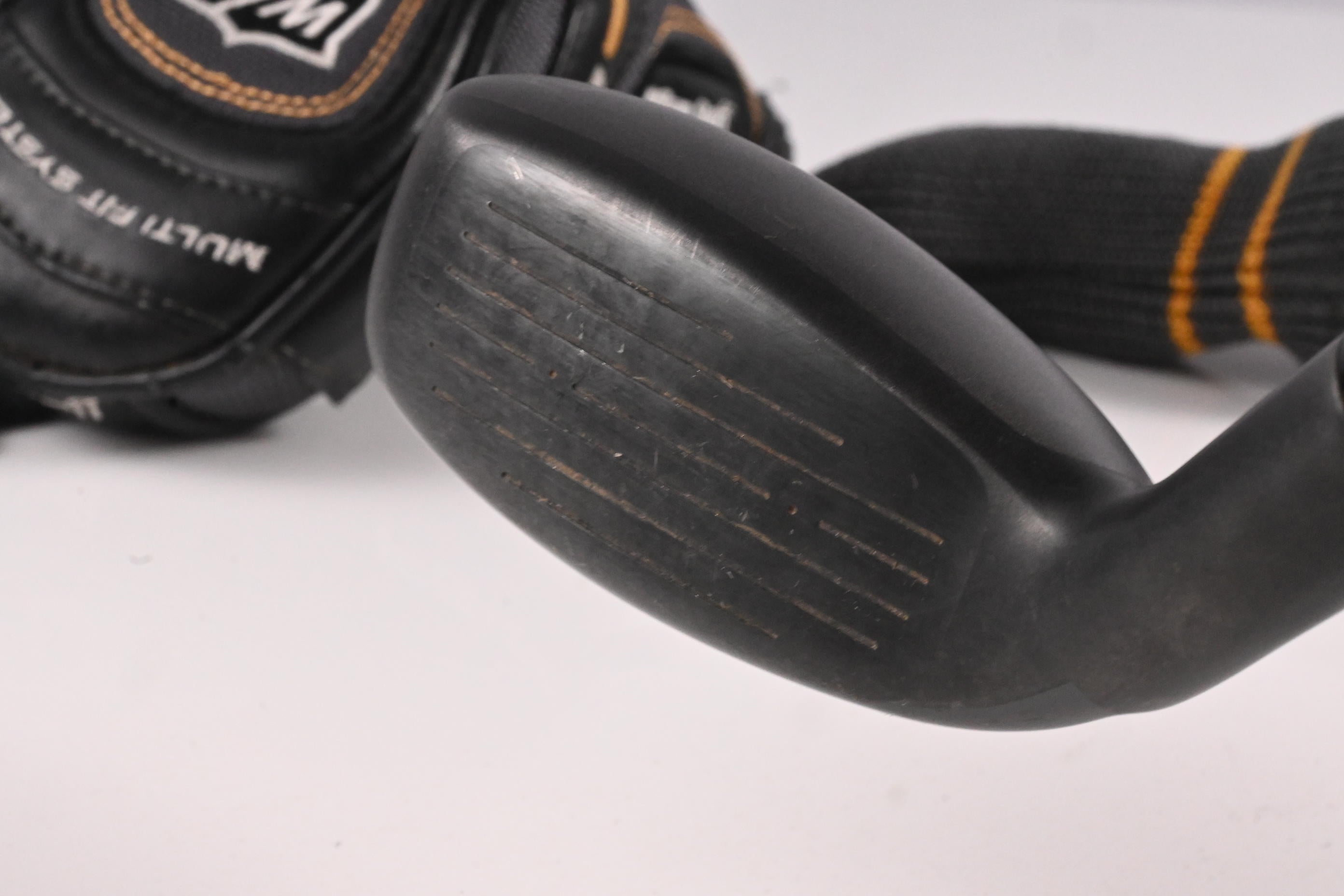 Wilson Staff FG Tour M3 #3 Hybrid / 19 Degree / Stiff Flex Aldila RIP Phenom 85