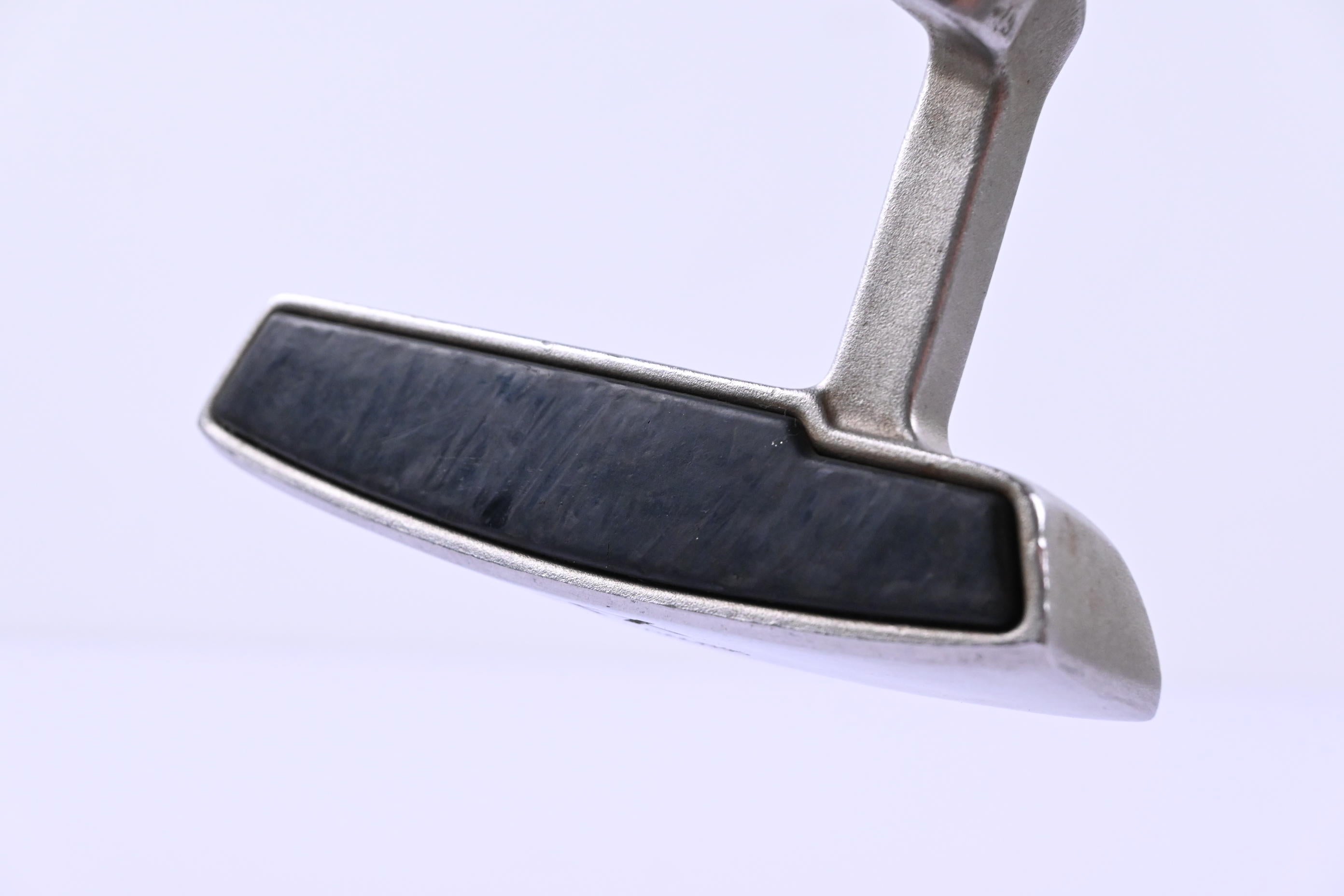 STX Model 9740 Putter / 32 Inch